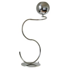 Lampada da terra scultorea regolabile in cromo Italia anni
60