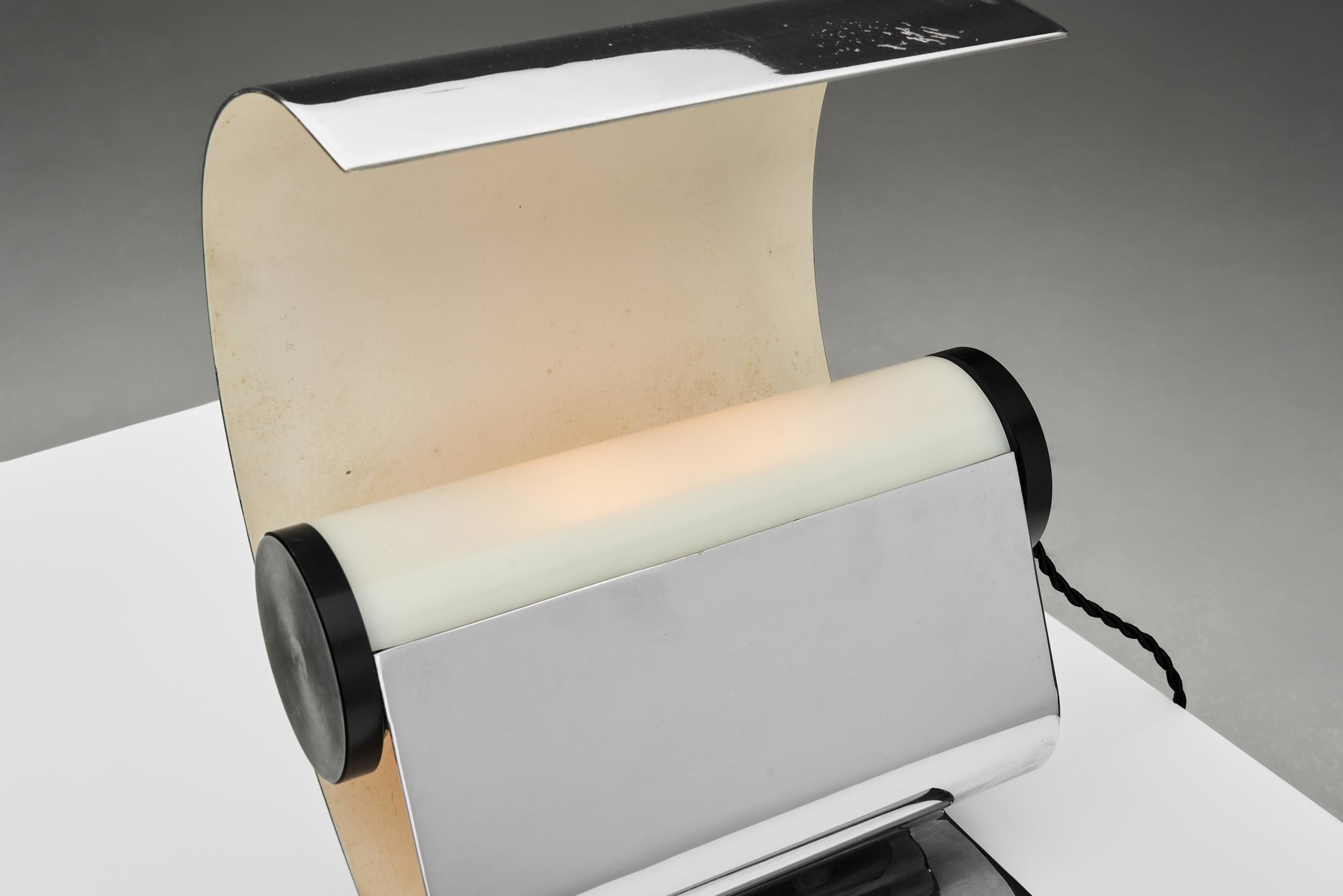 Lampe de table sculpturale en métal chromé, Italie, années 1960 en vente 5