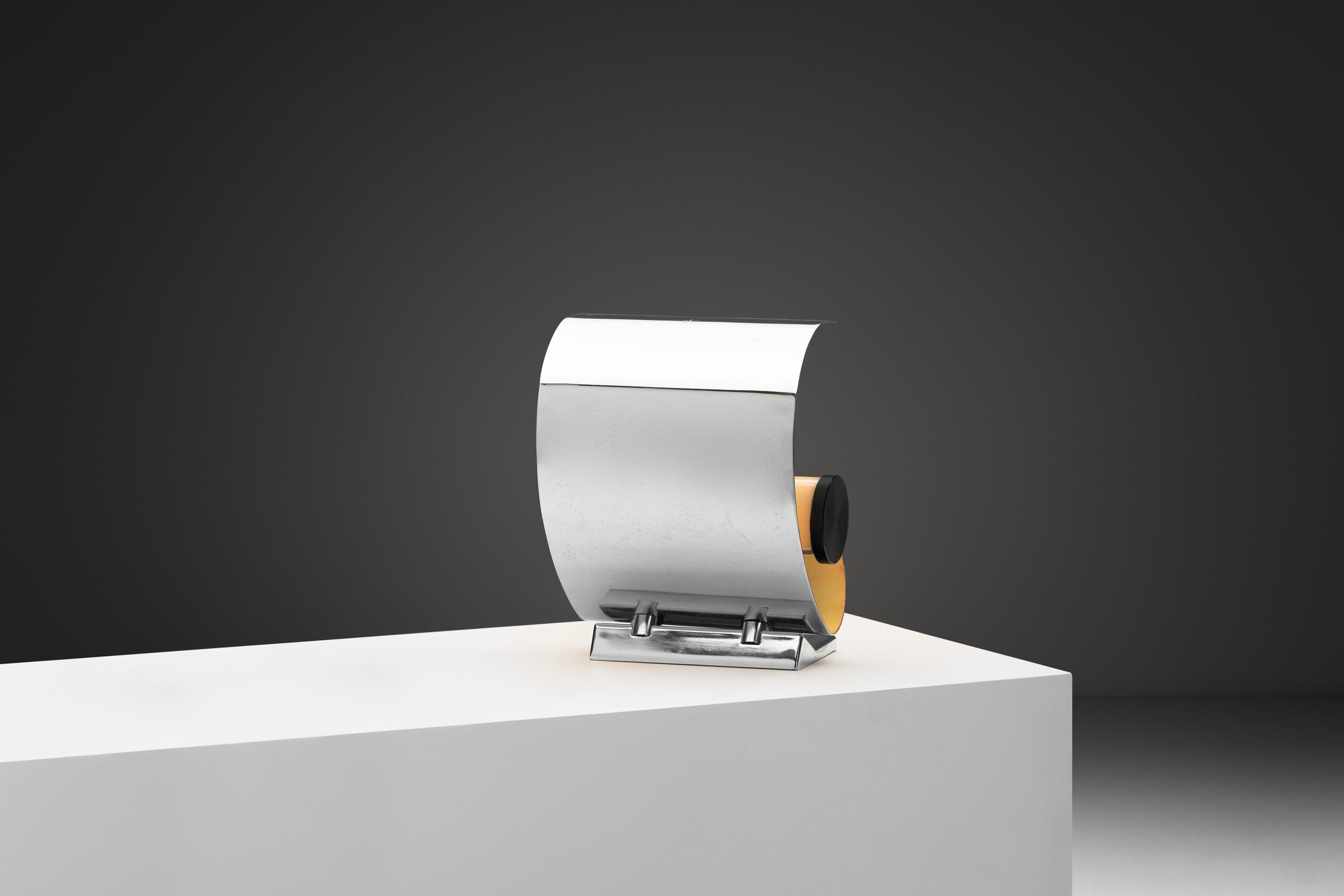 Lampe de table sculpturale en métal chromé, Italie, années 1960 en vente 1