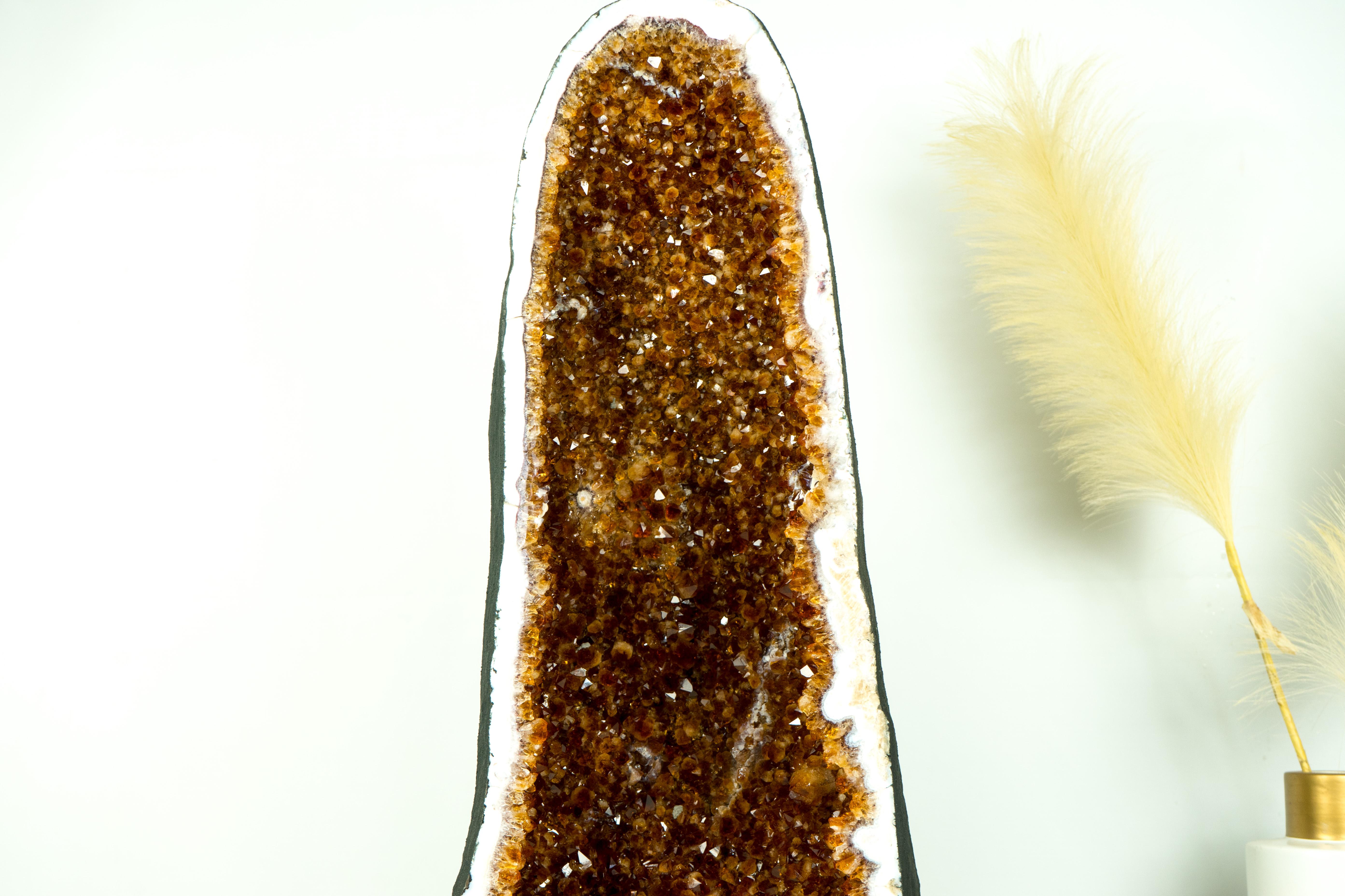 Skulpturale Citrin-Geode-Kathedrale aus Madeira mit hochkarätigem Madeira-Citrin, Super-Extra im Angebot 3
