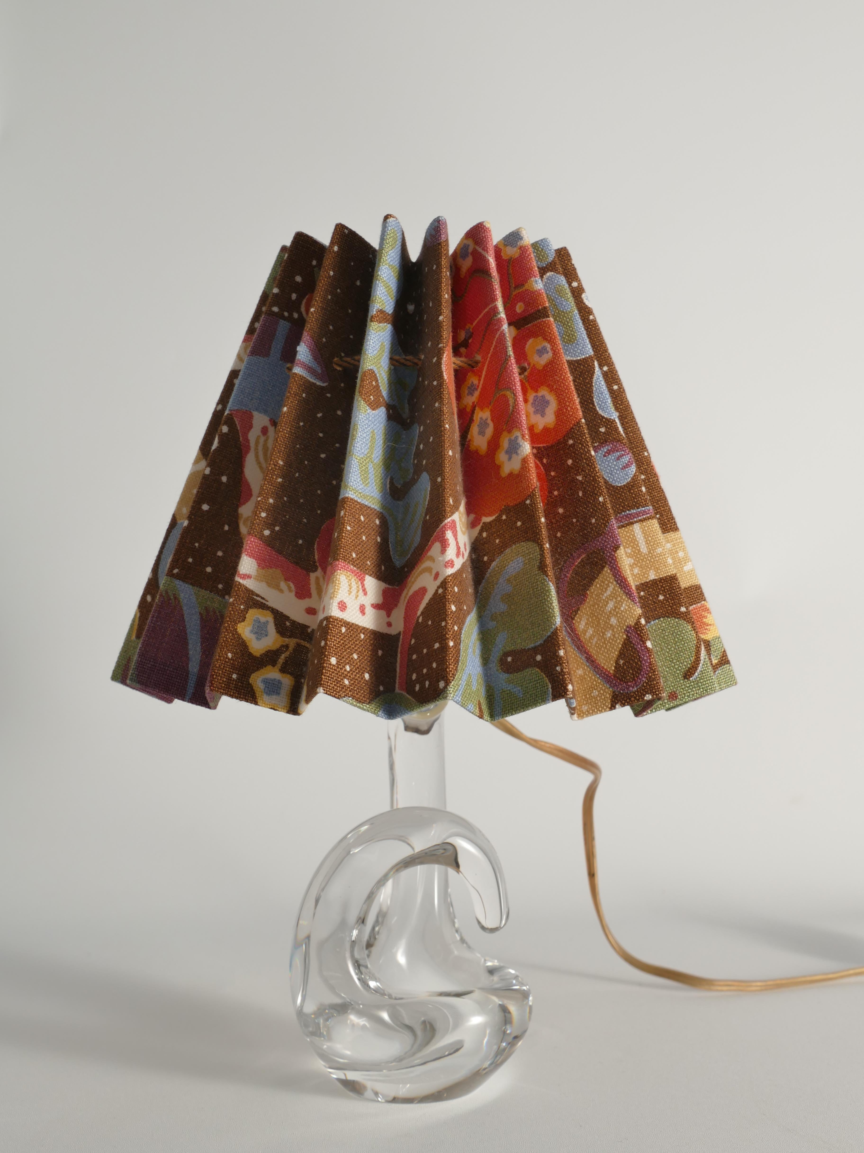 Lampada da tavolo scultorea in cristallo trasparente di Schneider, Francia, anni '50 in vendita 5