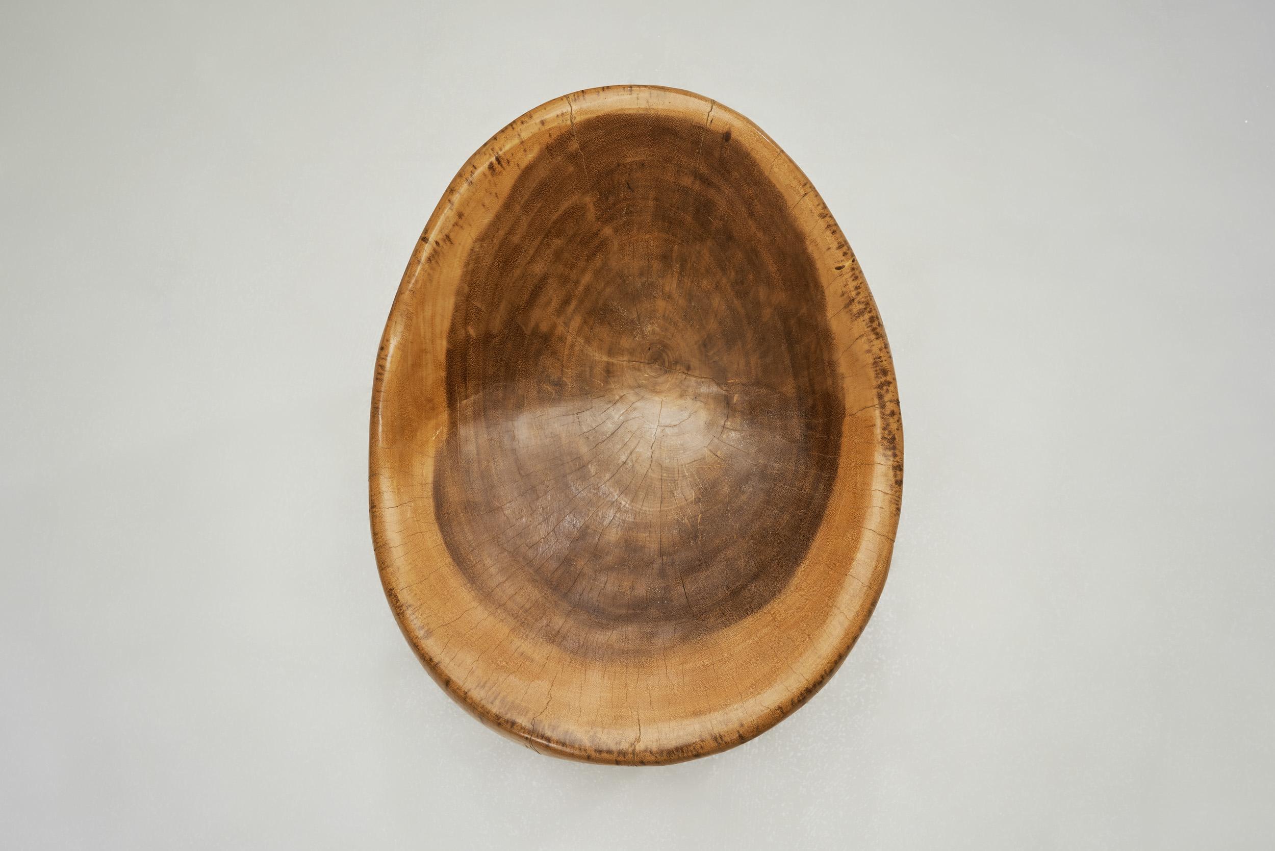 Silla Escultórica de Madera de Coco, Europa Segunda mitad del siglo XX en venta 2