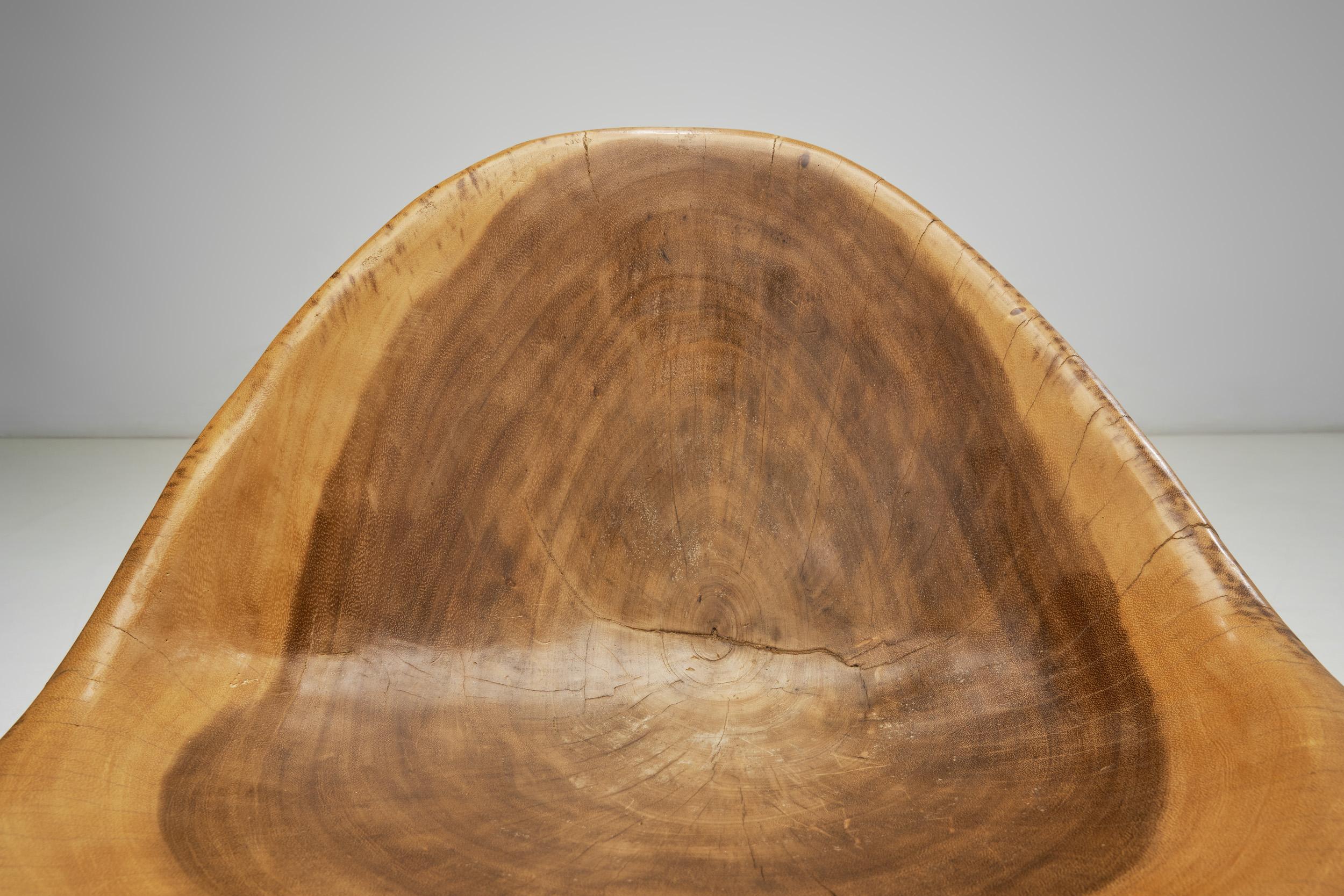 Silla Escultórica de Madera de Coco, Europa Segunda mitad del siglo XX en venta 3