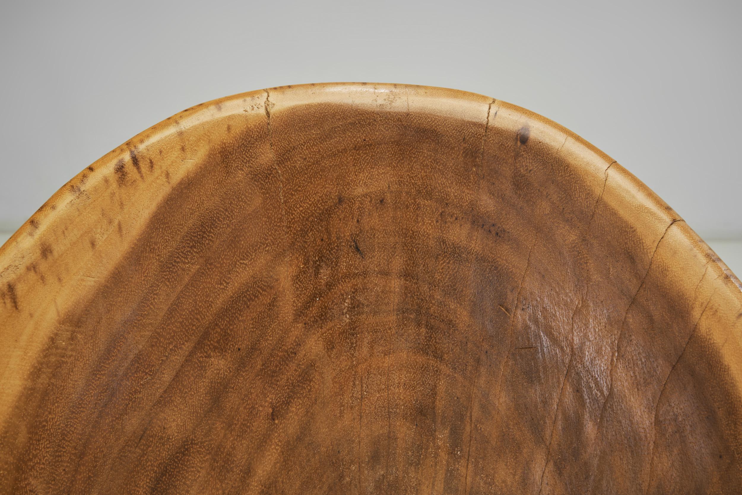 Silla Escultórica de Madera de Coco, Europa Segunda mitad del siglo XX en venta 4