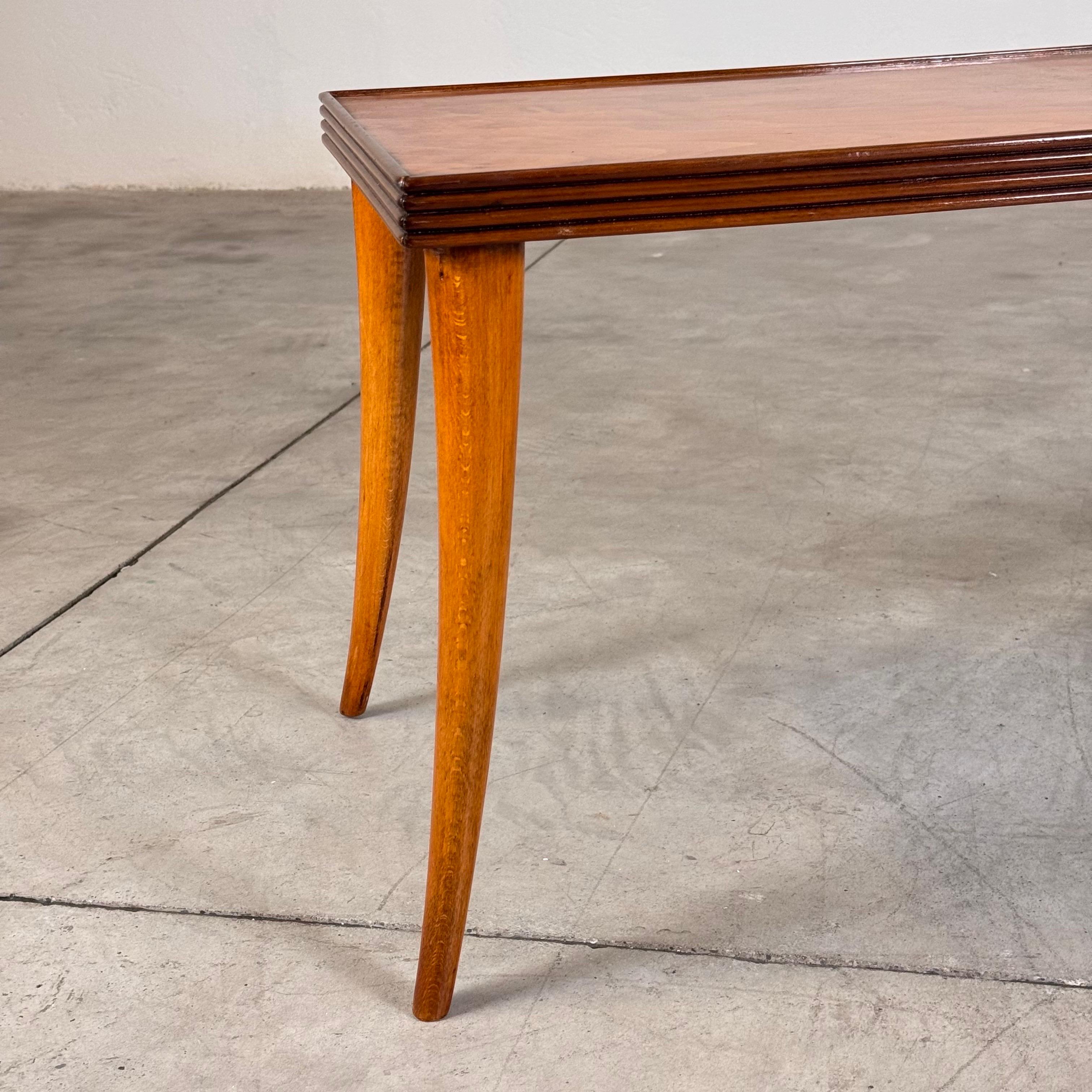 Table basse sculpturale attribuée à Paolo Buffa pour La Permanente Mobili Cantù en vente 3