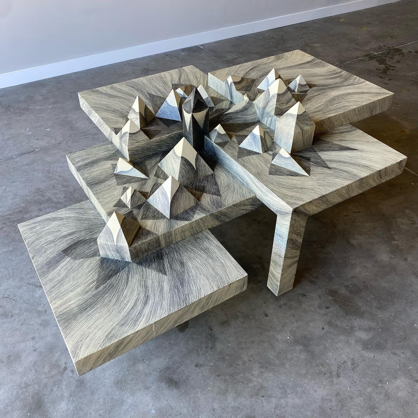 Table basse sculpturale, Edward Rokosz, 1993 Bon état - En vente à Raleigh, NC