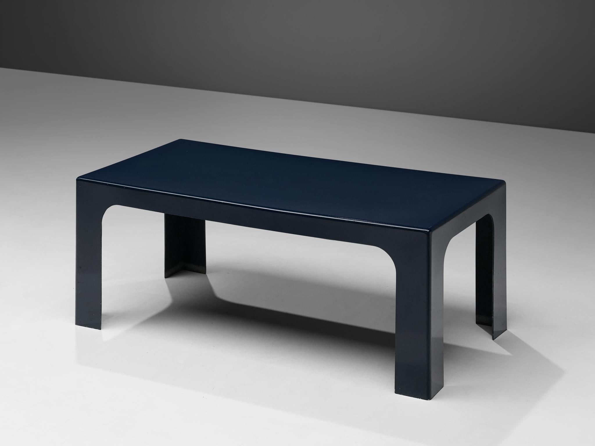 Coffee table, fiberglass, Europe, 1970s.

Modern looking table in blue fiberglass. The freeform table is very durable and due to the material, it is a light weight piece that is yet completely stable. The overall shape is very simplistic but still