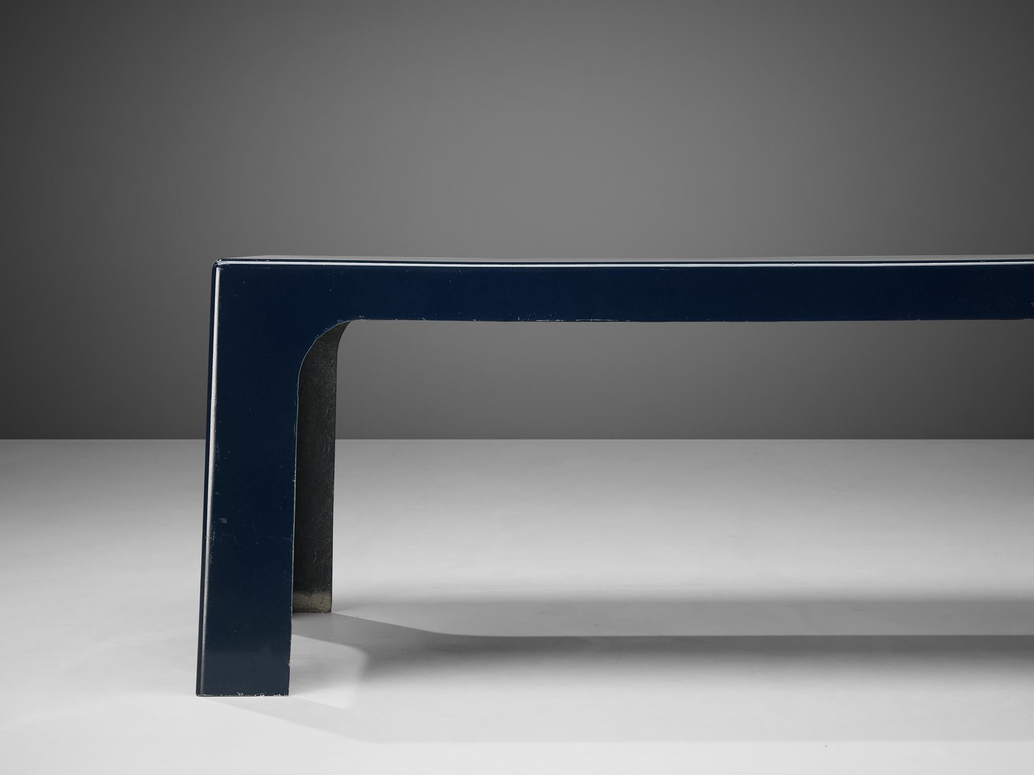 Late 20th Century Sculptural Coffee Table in Blue Fiberglass