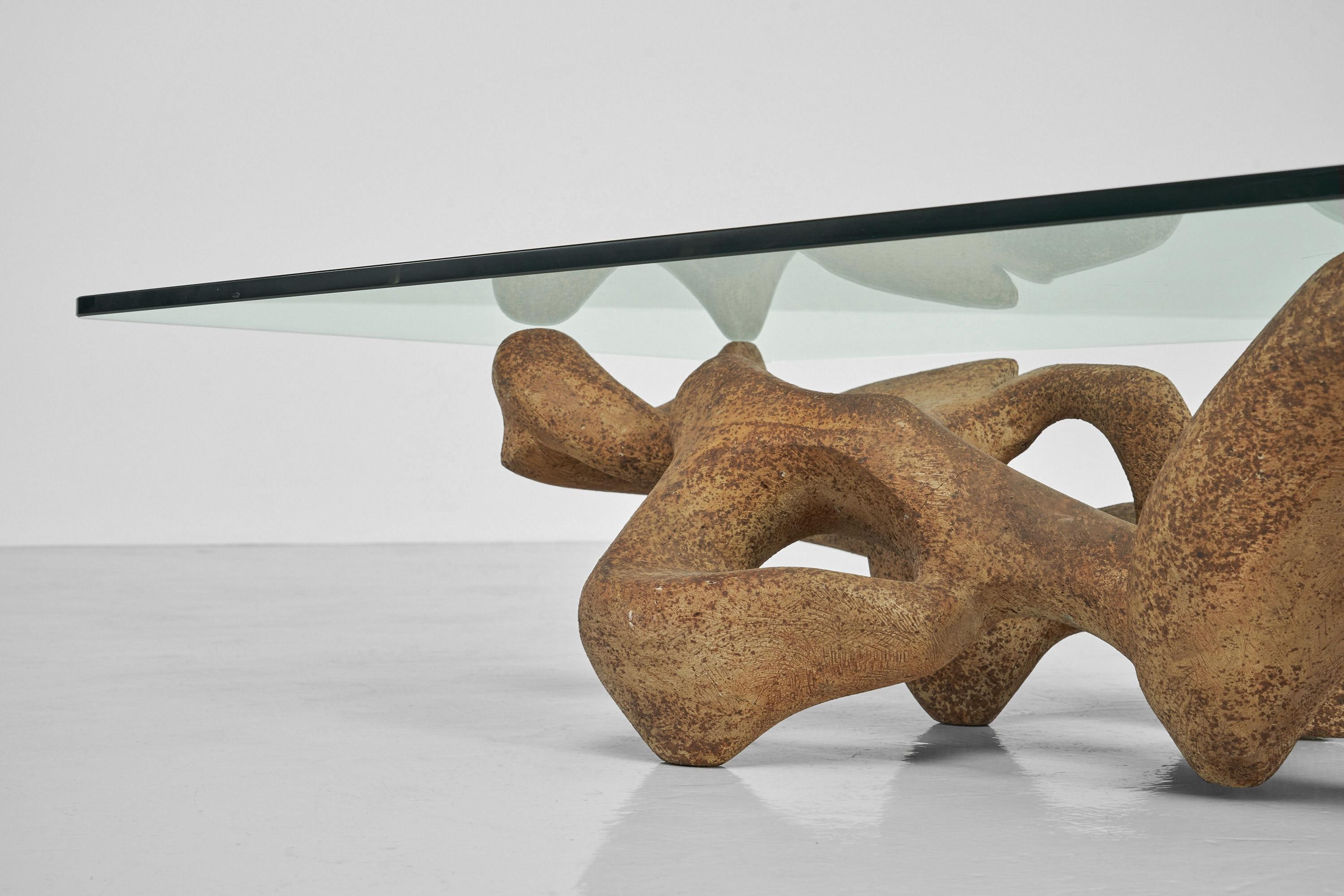 Italian Sculptural Coffee Table in Concrete, Italy, 1960