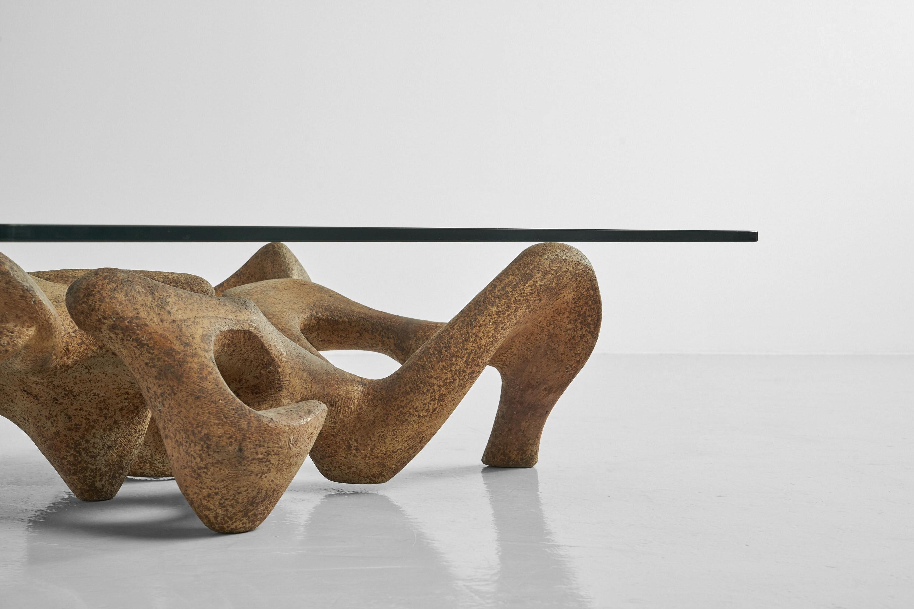 Mid-20th Century Sculptural Coffee Table in Concrete, Italy, 1960