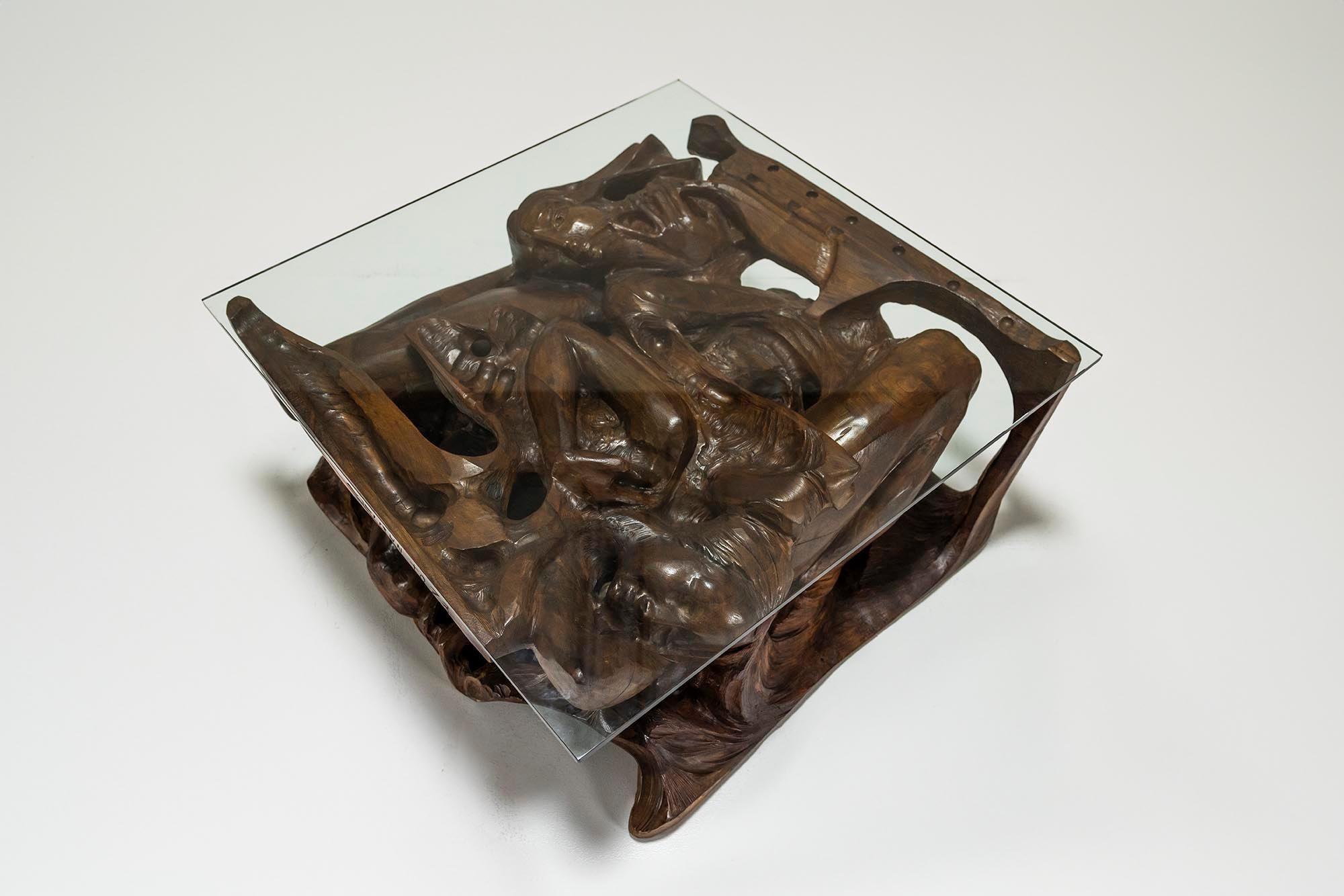 Table basse sculpturale en bois et en verre de Gian Paulo Zaltron Bon état - En vente à Hellouw, NL