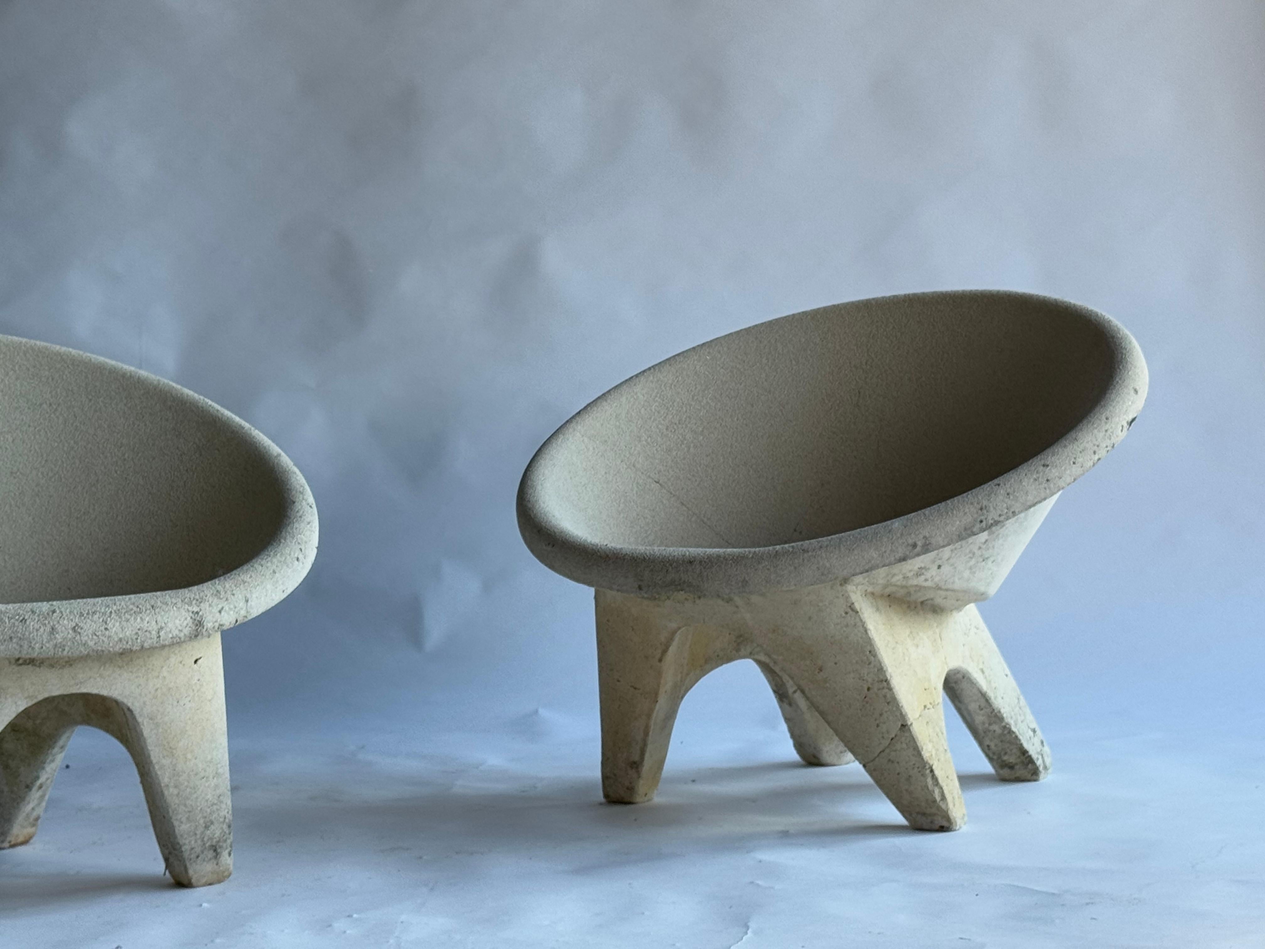 Sillones escultóricos de hormigón, años 60, Italia mediados del siglo XX en venta