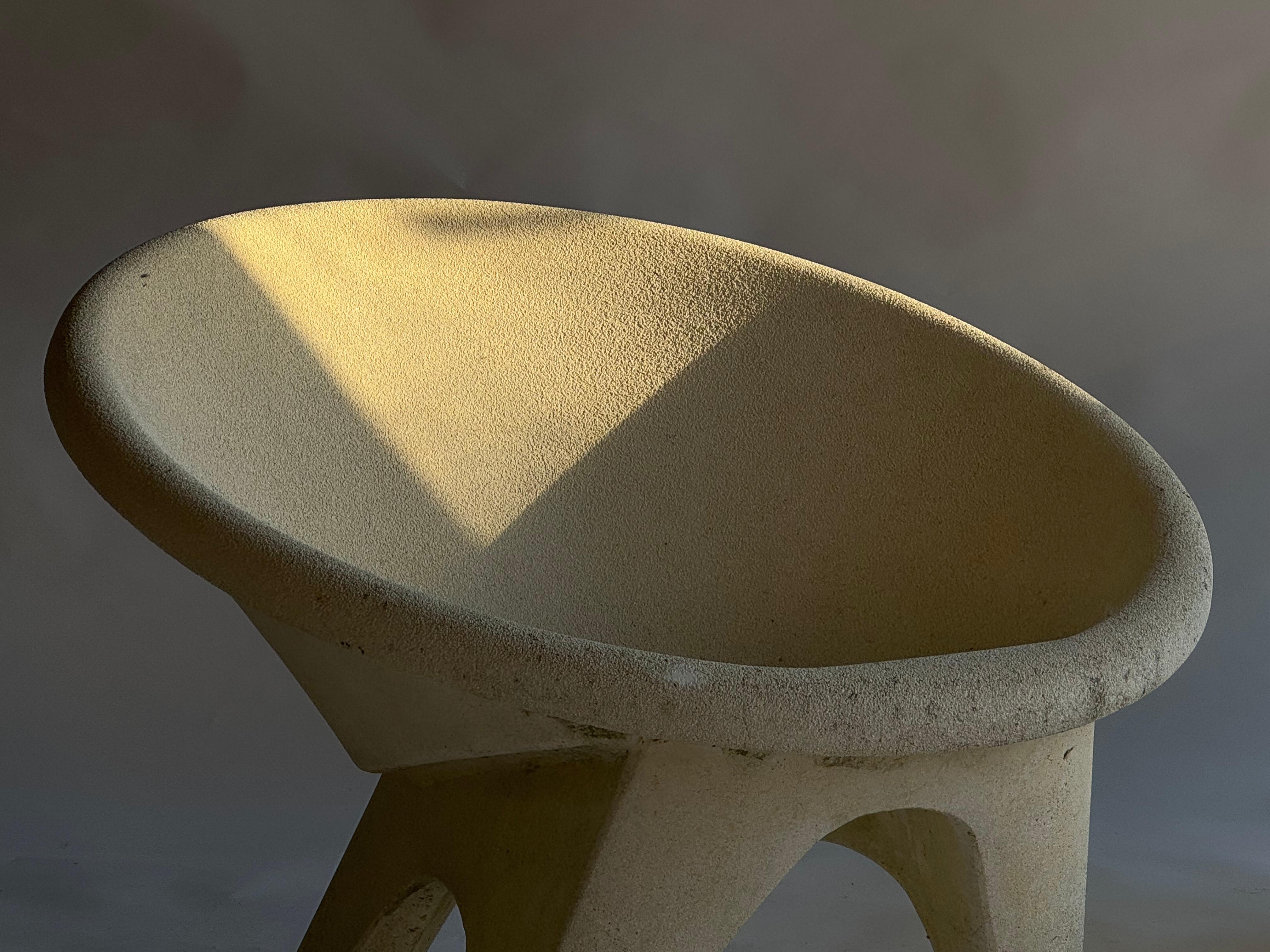 Sillones escultóricos de hormigón, años 60, Italia en venta 1
