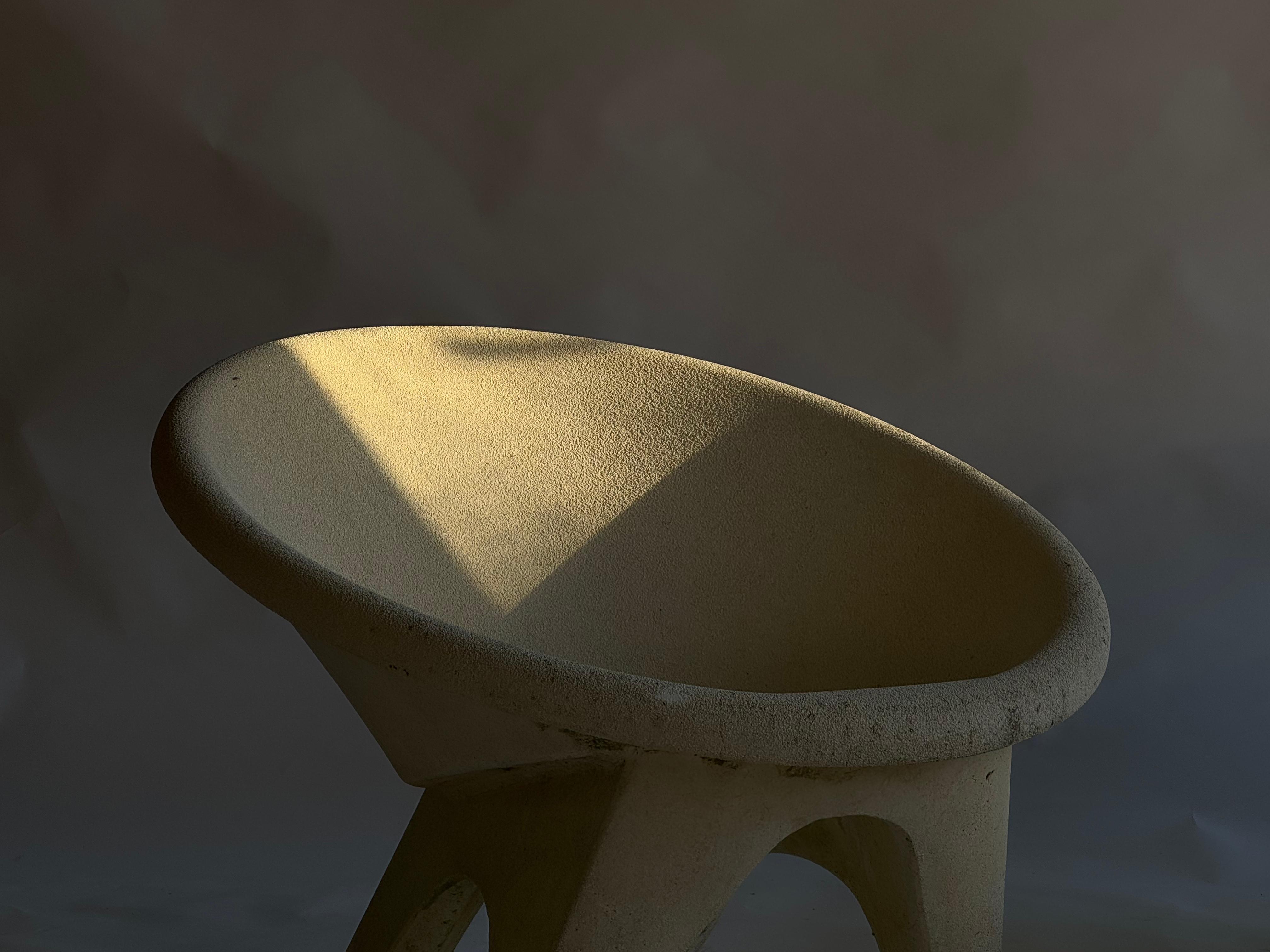 Sillones escultóricos de hormigón, años 60, Italia en venta 3