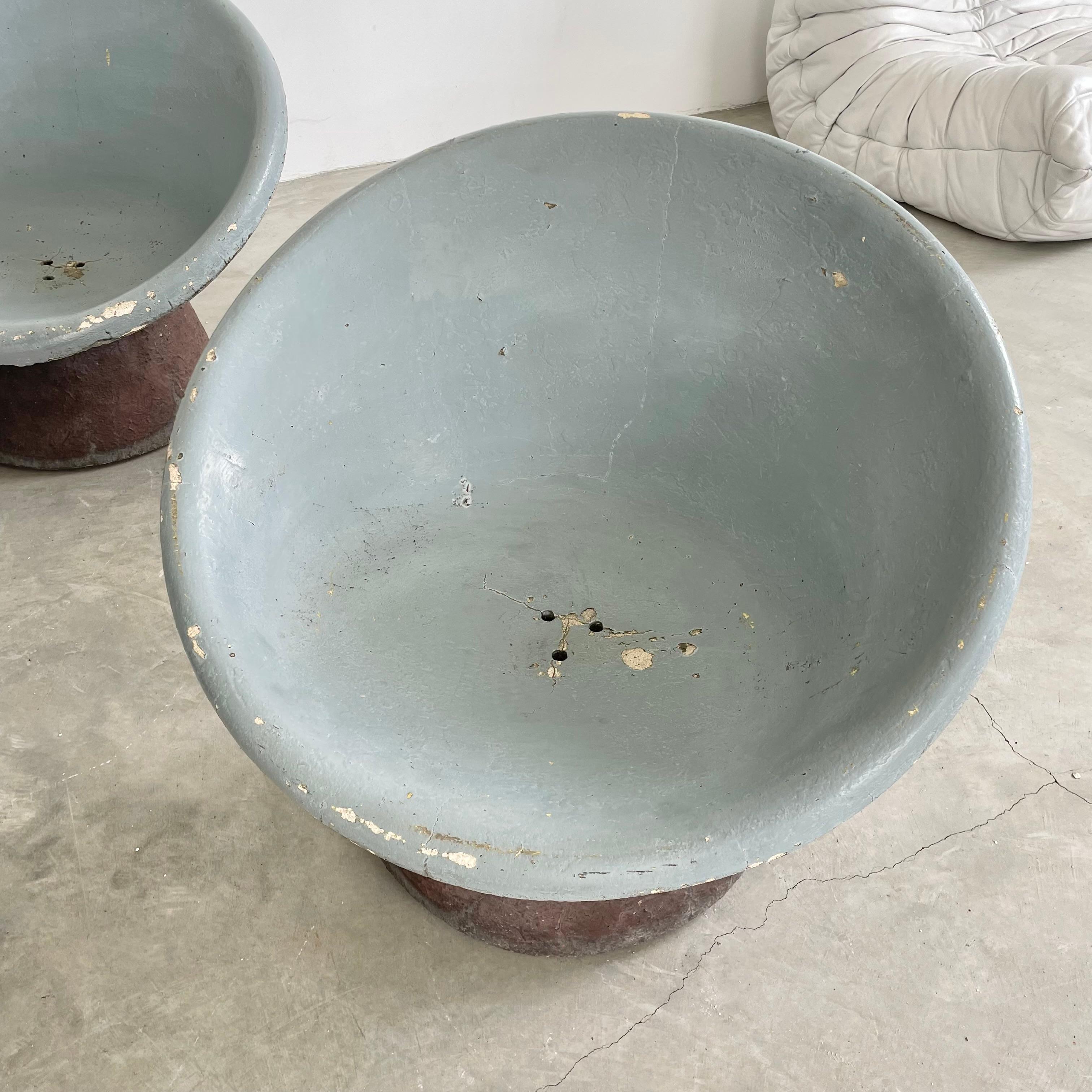 Sculptural Concrete Chairs and Table, 1960s, Switzerland For Sale 3