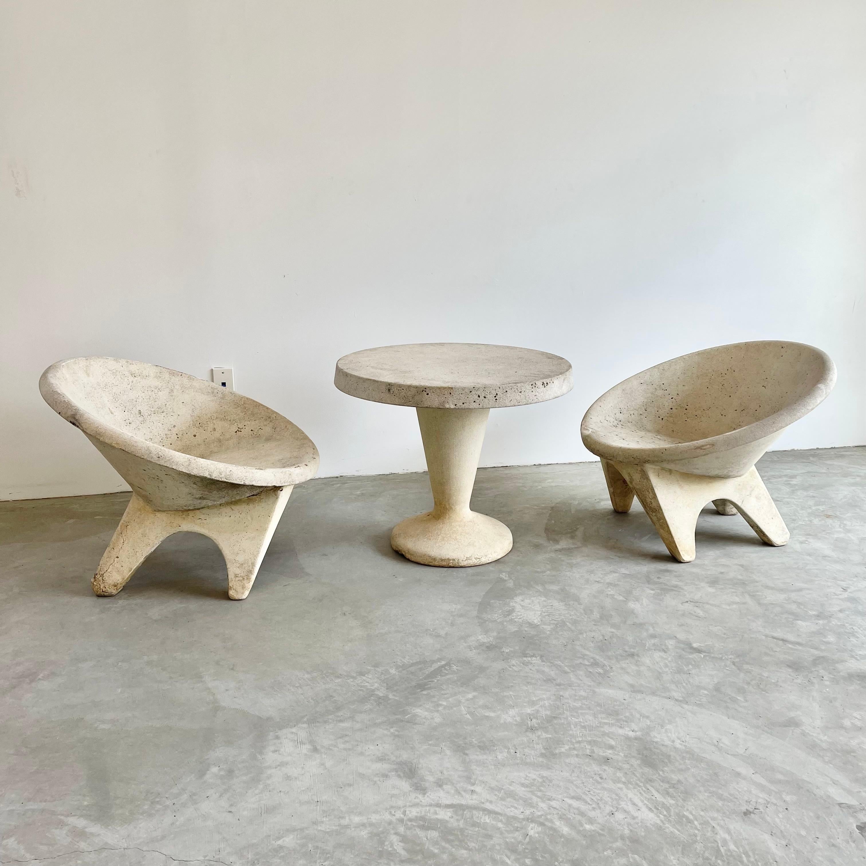 Mid-20th Century Sculptural Concrete Chairs and Table, 1960s Switzerland