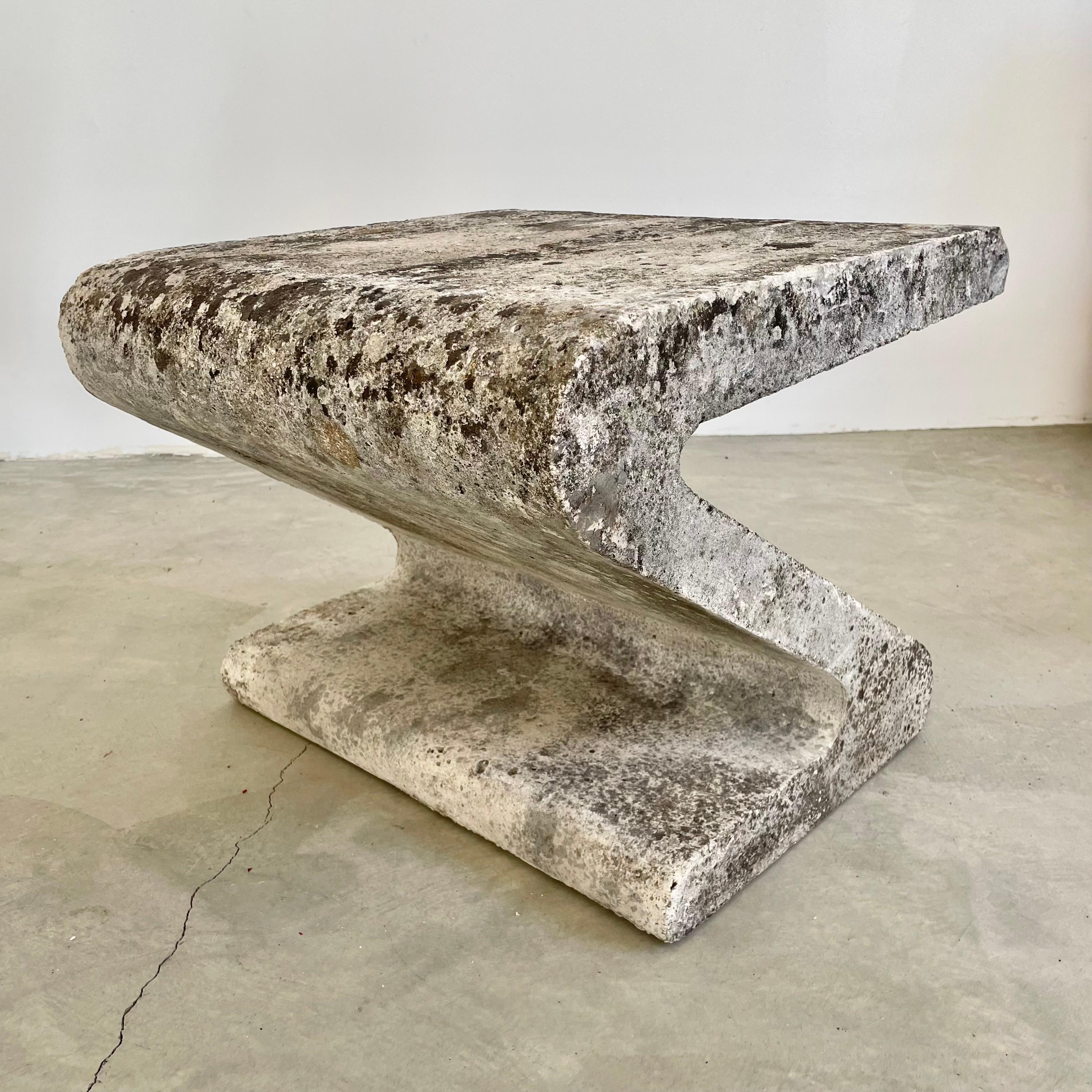 Brutalist Sculptural Concrete Zig Zag Chair and Table, 1960s Switzerland