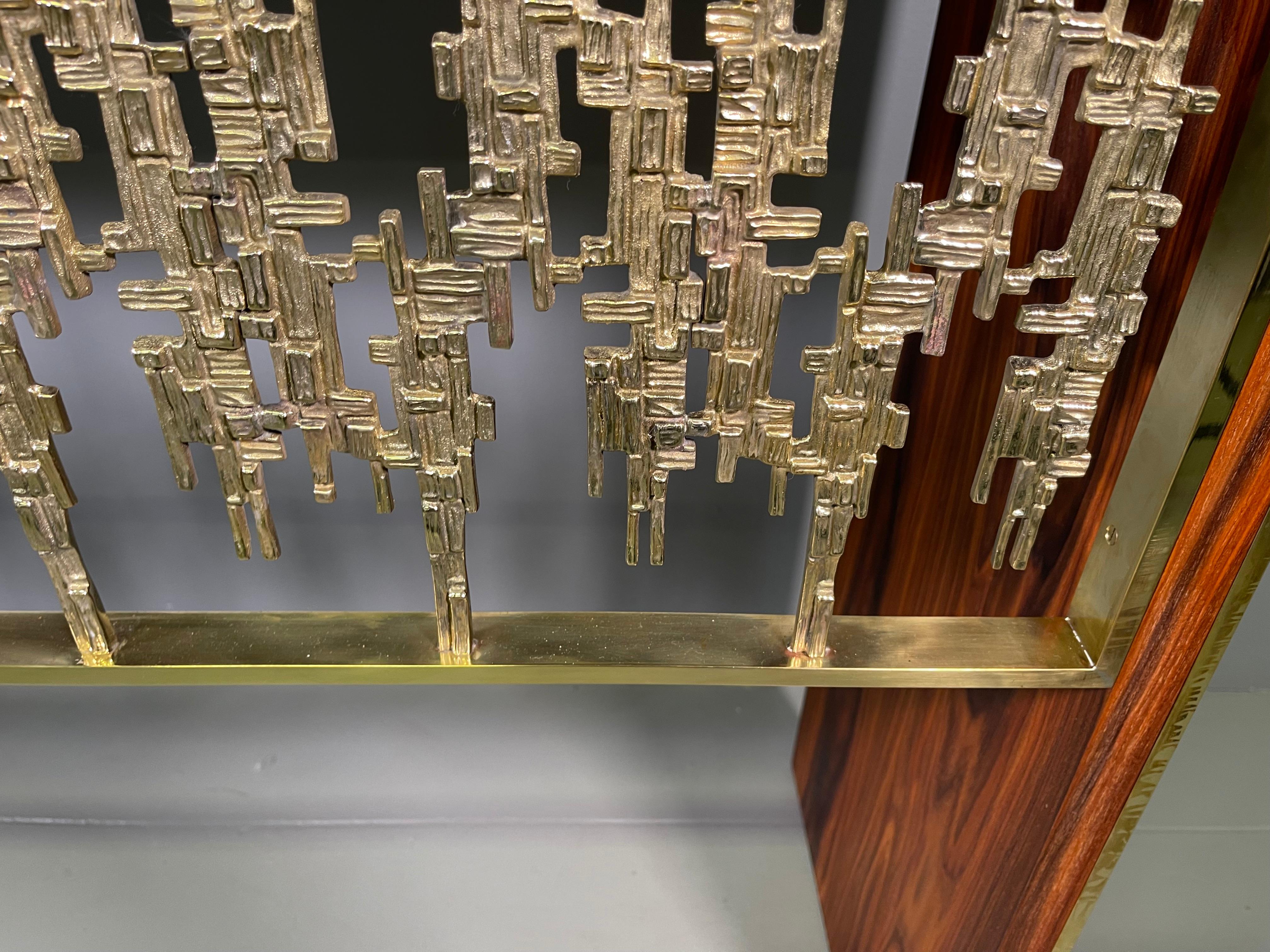 Sculptural Console by Luciano Frigerio in Palisander and Brass, 1970s For Sale 7