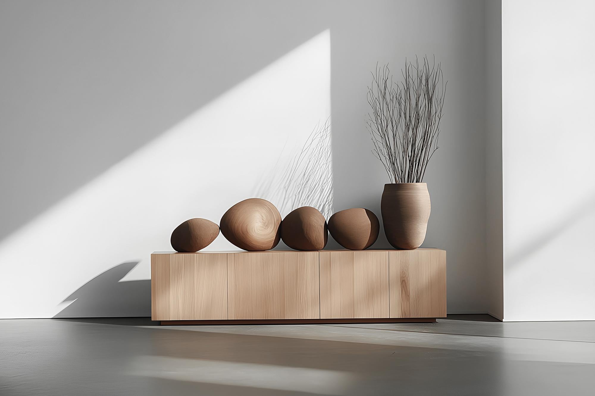 Skulpturale Konsole Sereno No47, Minimalistische Möbel von Joel Escalona (Holz) im Angebot