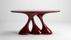 Table console sculpturale avec base organique à triple piédestal en couleurs RAL personnalisées