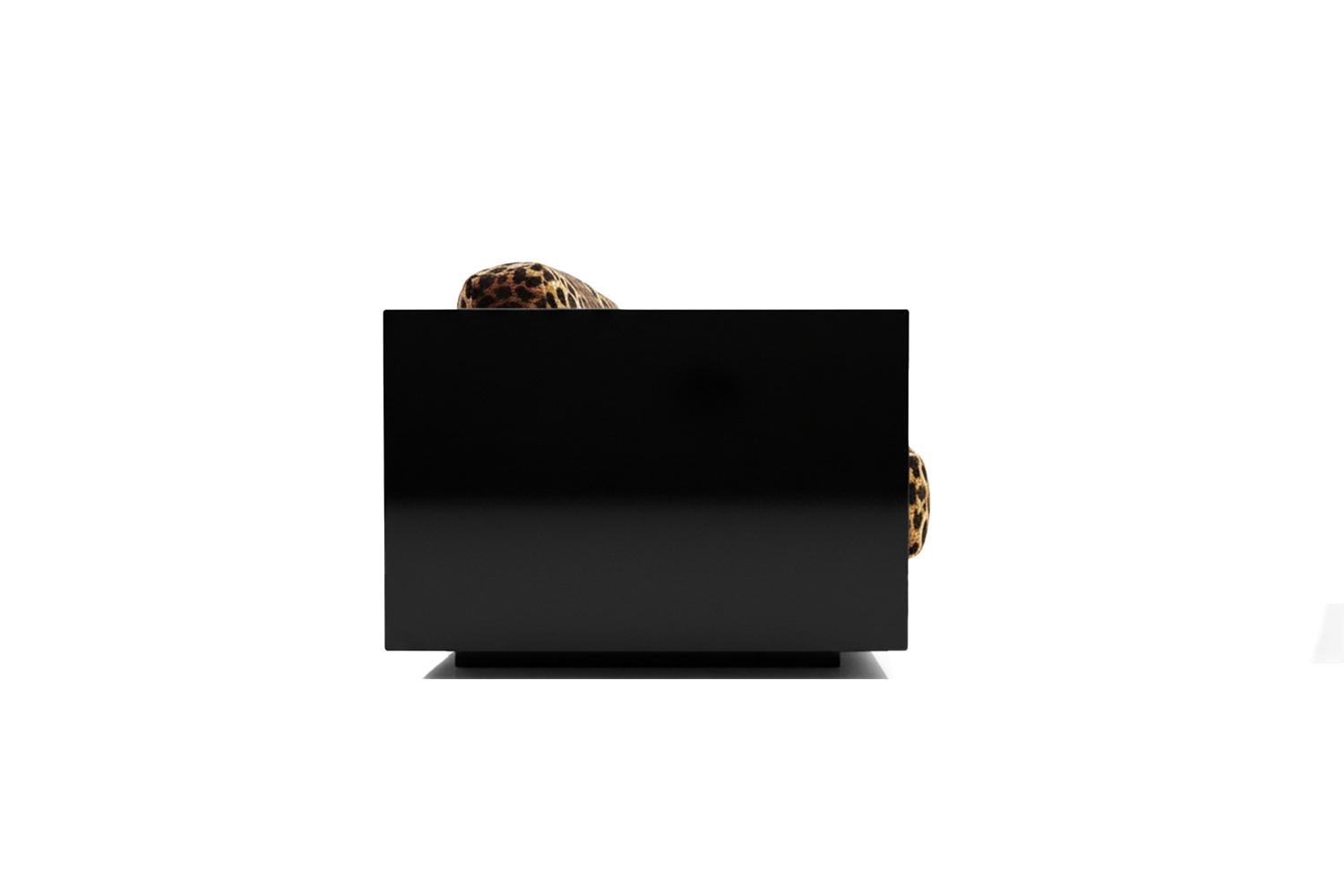 Modern Sculptural Contemporary Pink Velvet and Black Lacquered Sofa Revolución For Sale