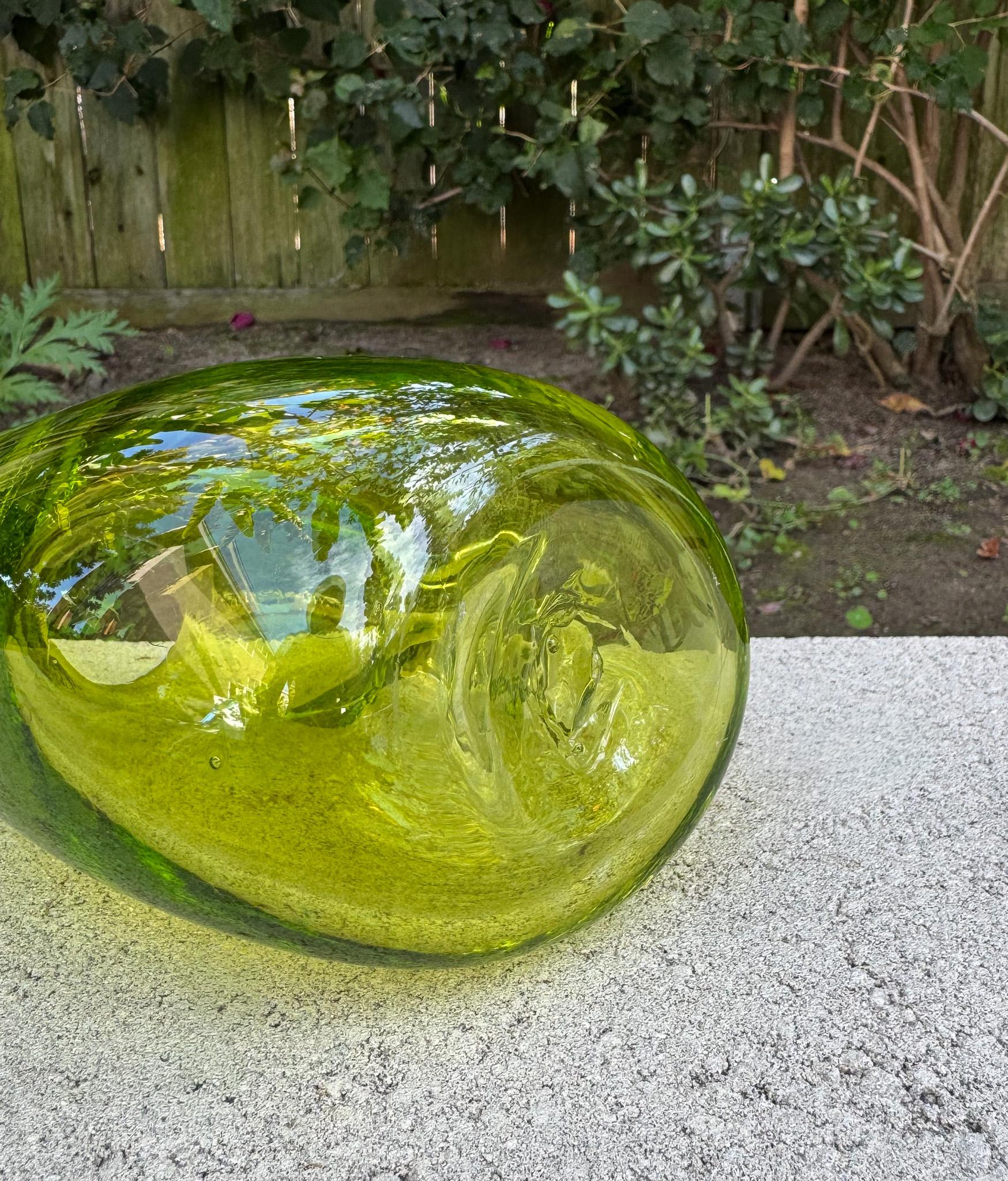 Cruche / vase sculptural en verre d'art craquelé, États-Unis, XXe siècle en vente 5