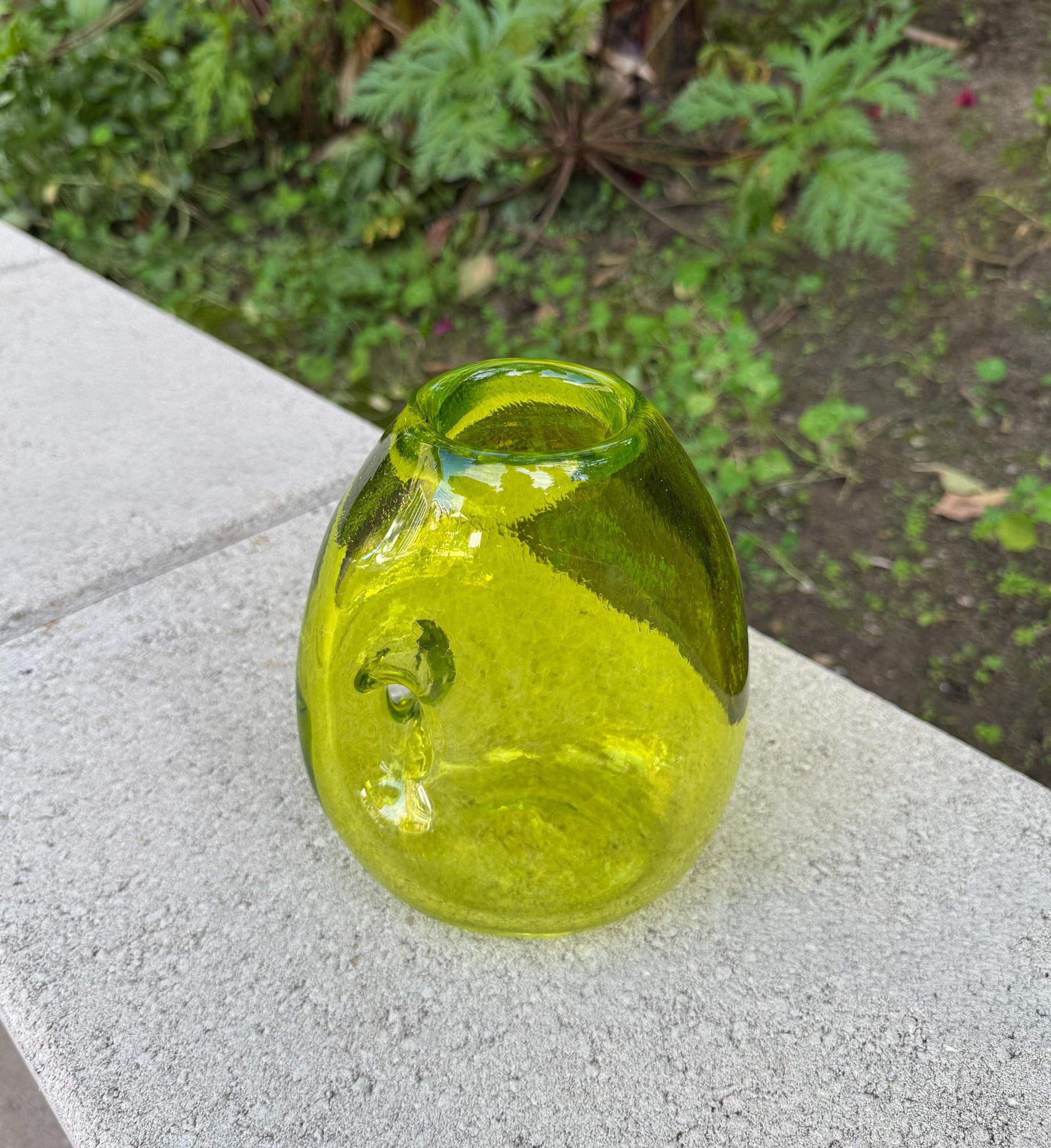 Cruche / vase sculptural en verre d'art craquelé, États-Unis, XXe siècle en vente 7