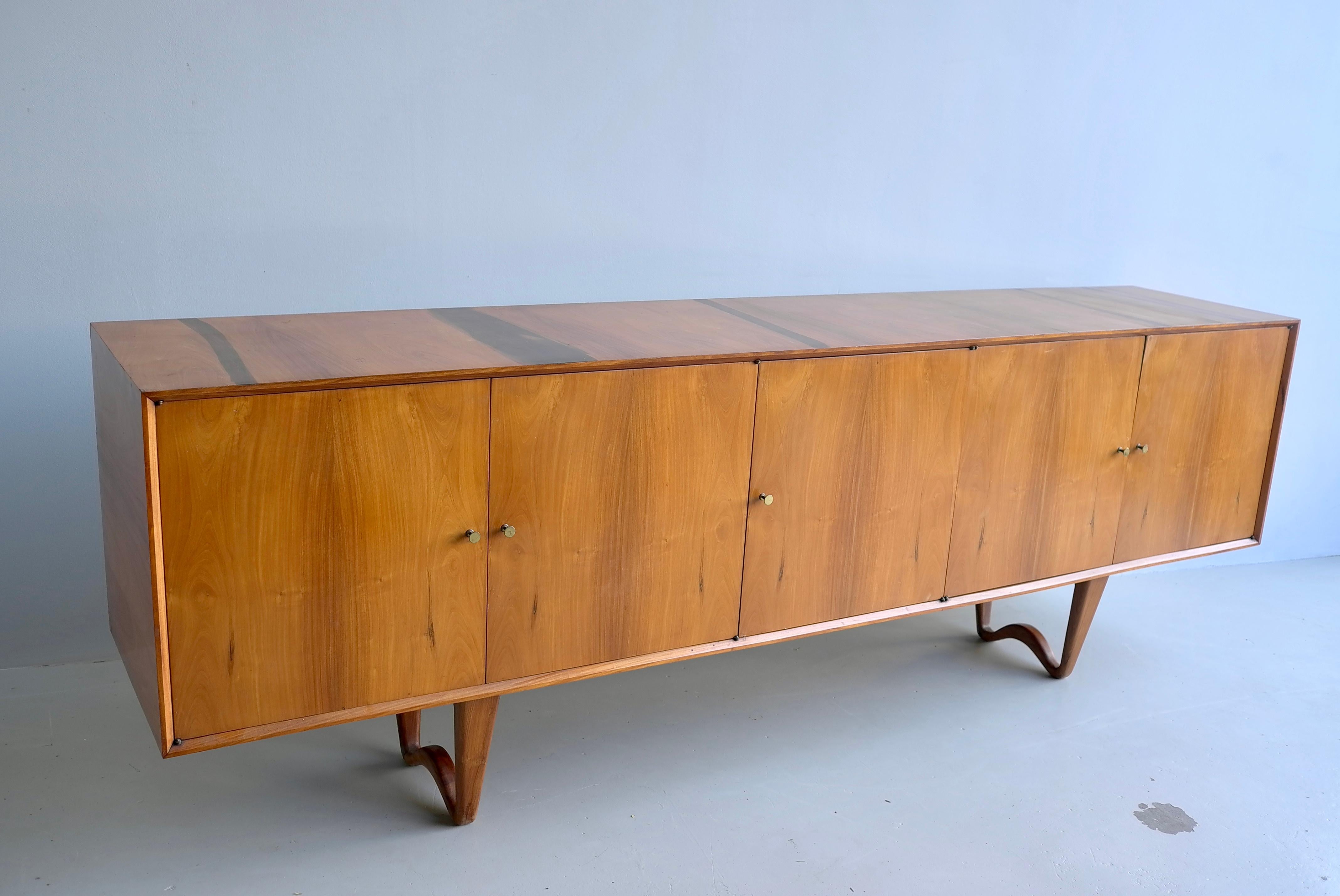 Sculptural Credenza-Sideboard by Giuseppe Scapinelli , Brazil 1950s en venta 12