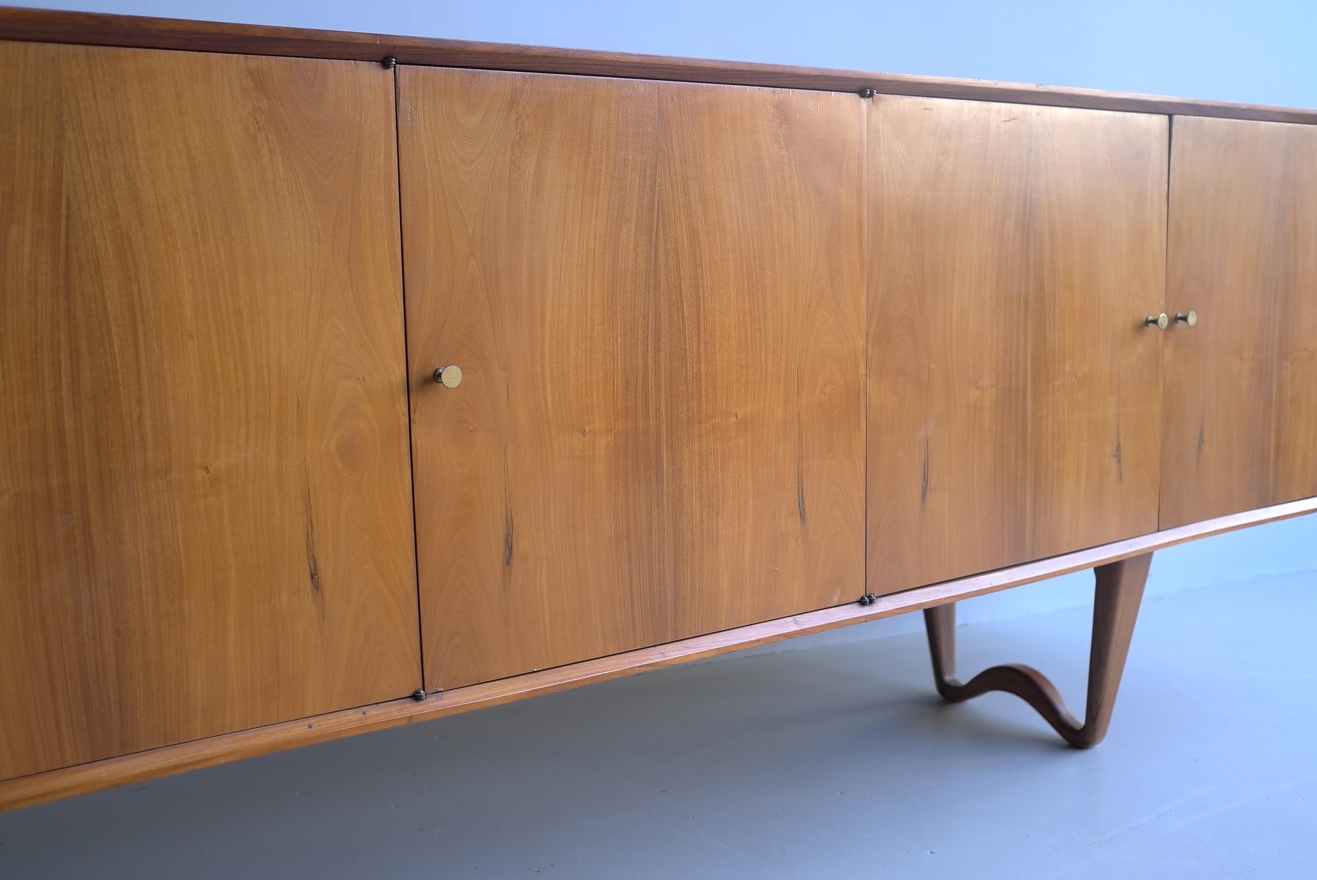 Sculptural Credenza-Sideboard by Giuseppe Scapinelli , Brazil 1950s 2
