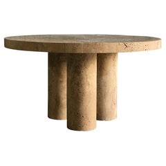 Table basse sculpturale Cuddle 54 de Pietro Franceschini