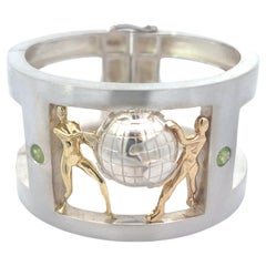 Skulpturales Manschettenarmband aus Sterlingsilber 18k Gelbgold 1.1 Karat Peridot