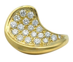 Sculptural Curved Pavé Diamond Cocktail Ring in 18 Karat Yellow Gold, E-F / VS1