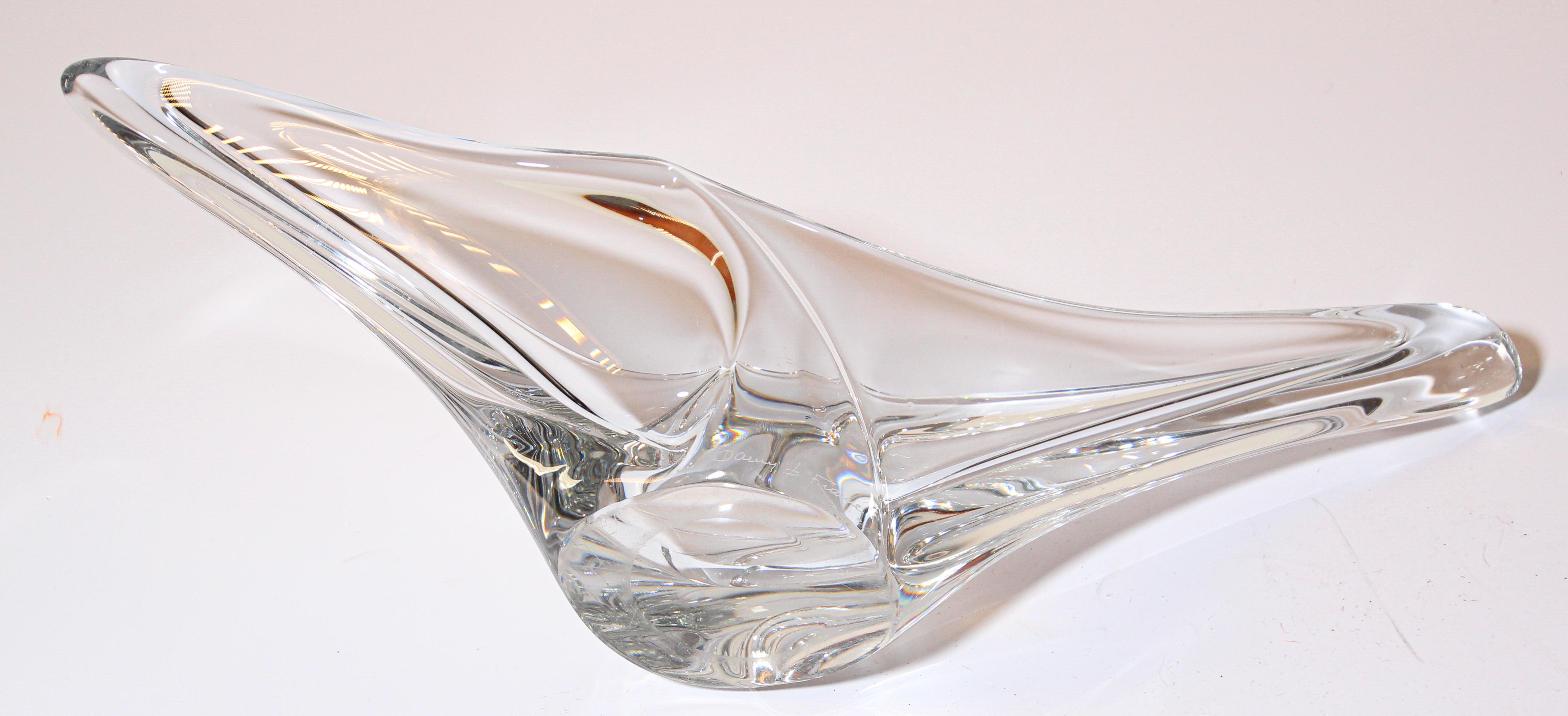 Bol à fruits sculptural curviligne en verre d'art par Daum, France en vente 8