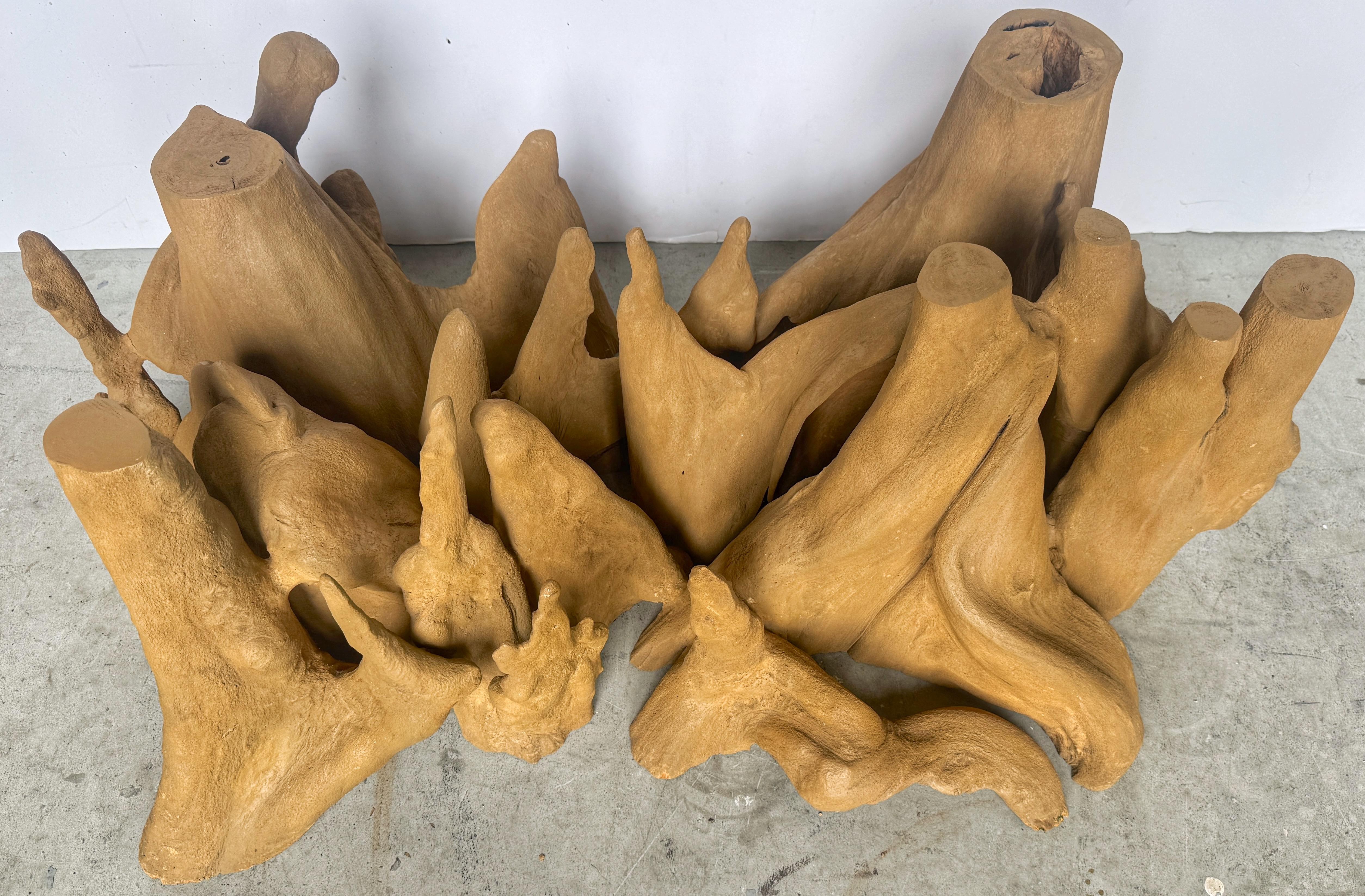 Skulpturaler Couchtischsockel mit Zypressenwurzel-Landschaft von Fred Lindahl, 1978 (Organische Moderne) im Angebot