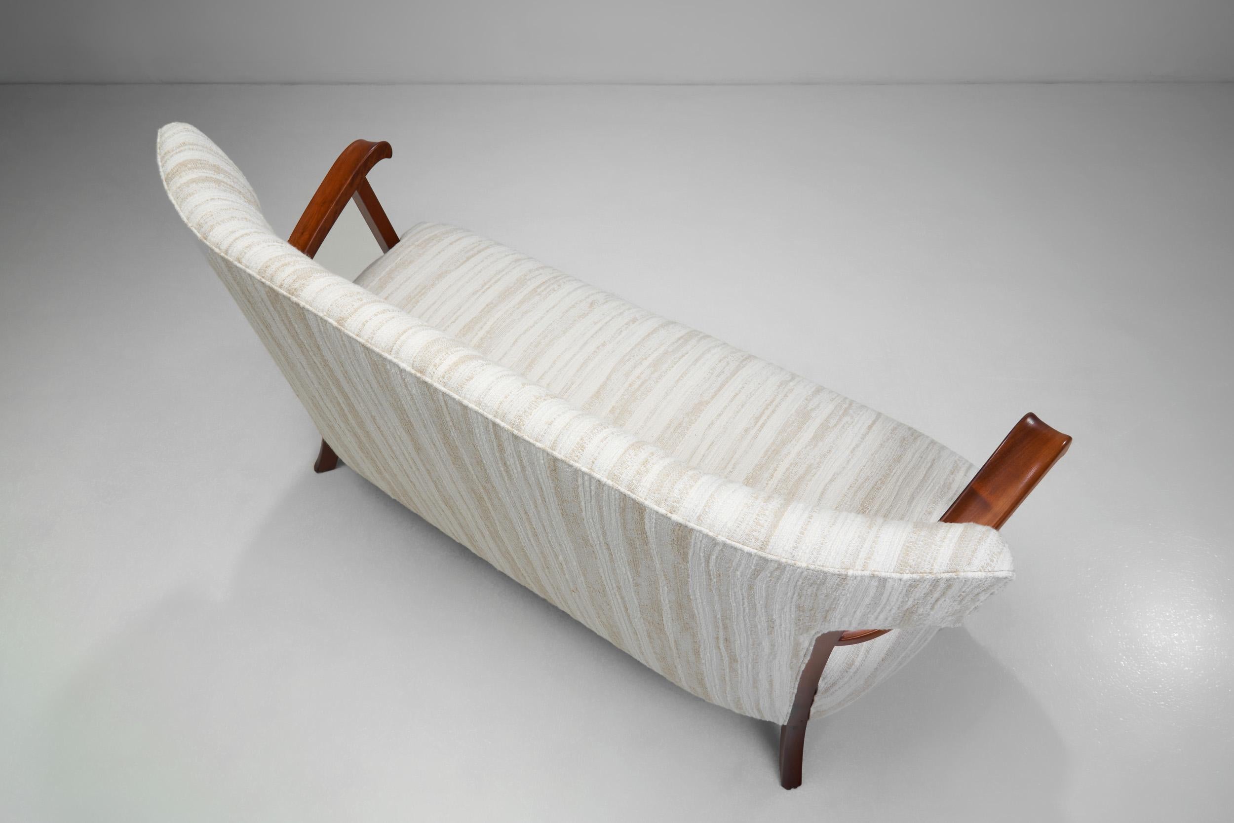 Sculptural Danish Cabinetmaker Sofa with Exotic Wood Frame, Denmark 1940s For Sale 1