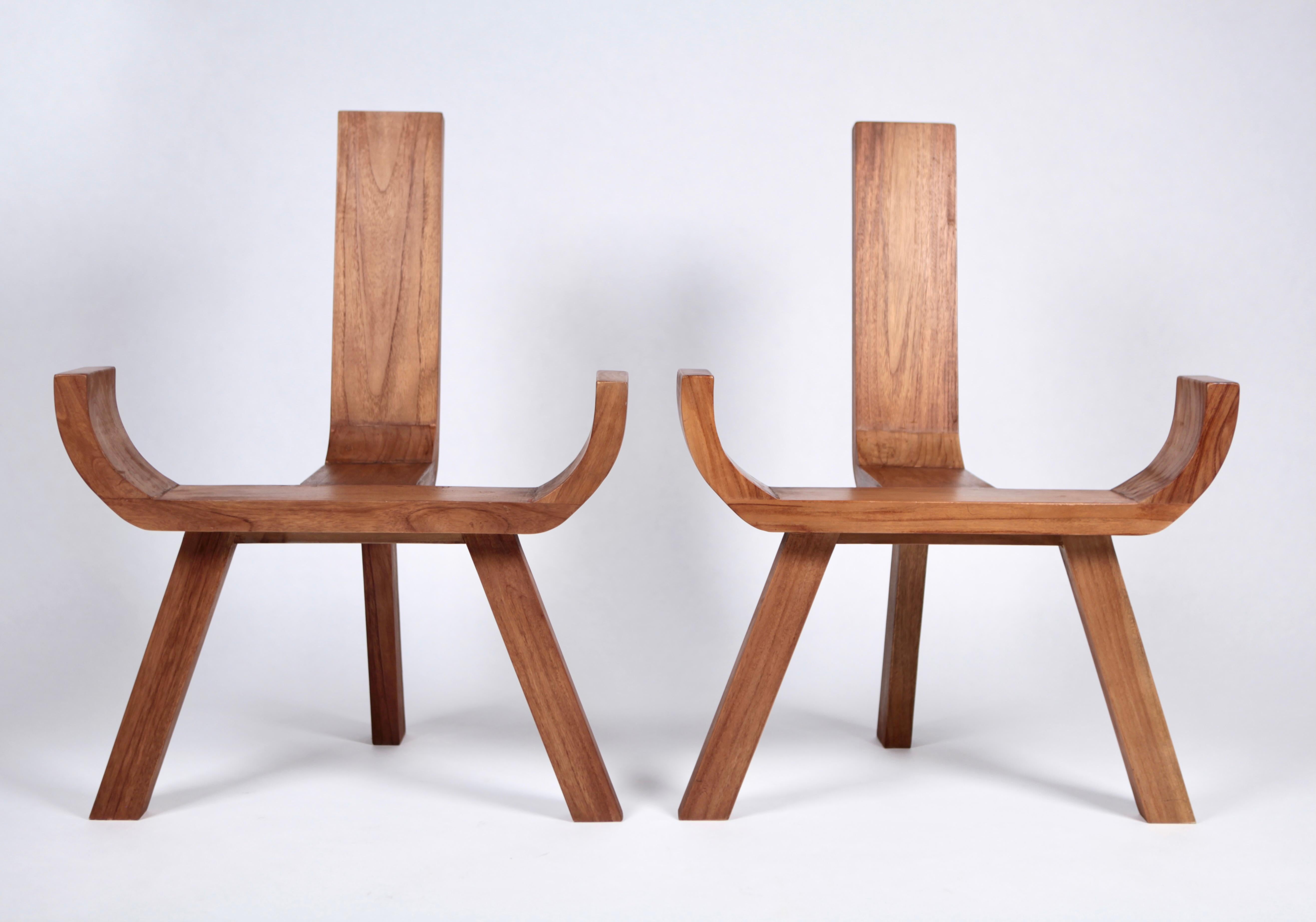 Fauteuils danois sculpturaux, teck massif, années 1960 Bon état - En vente à Berlin, DE