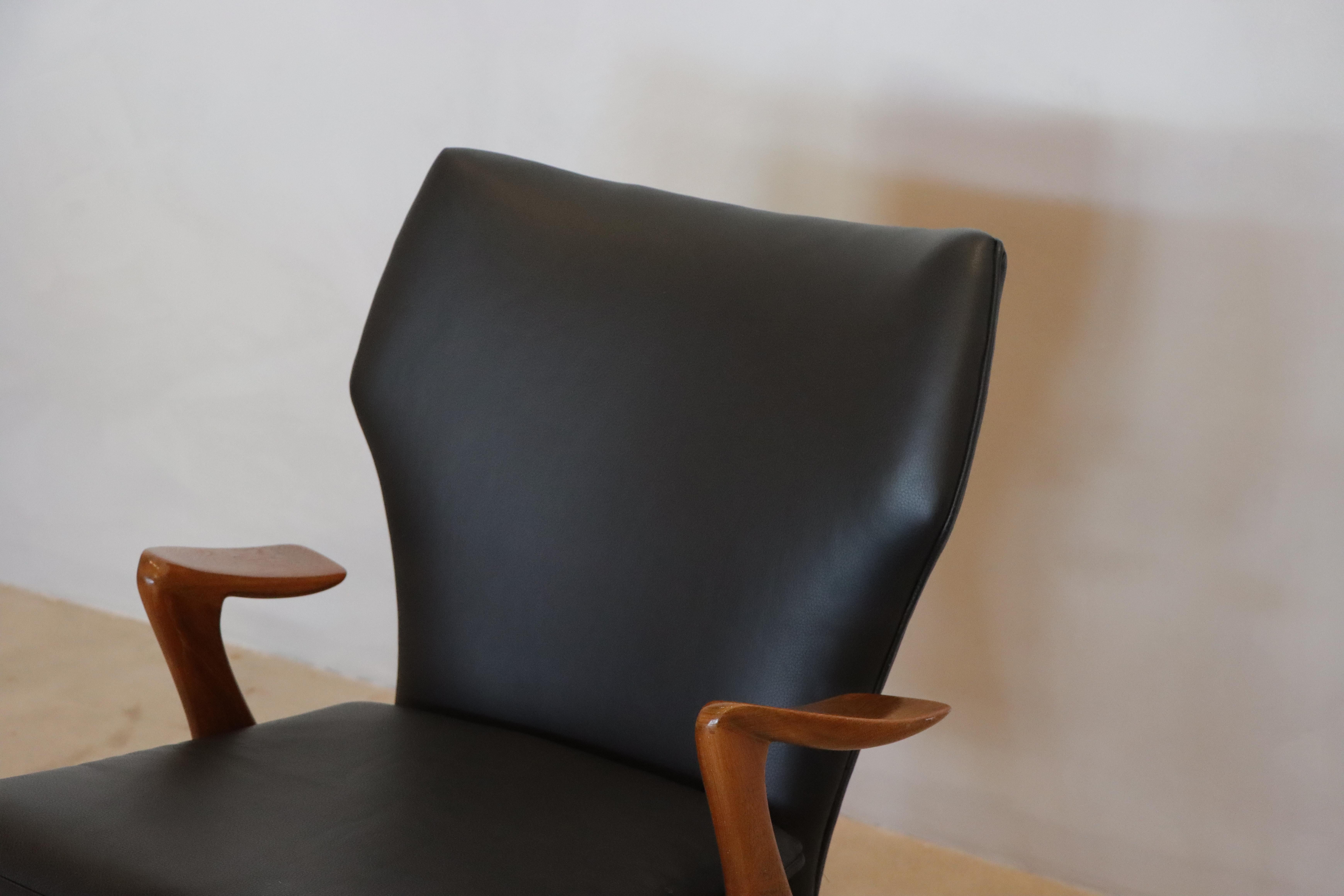 Leather Sculptural Danish Lounge Chair by Kurt Østervig for Rolschau