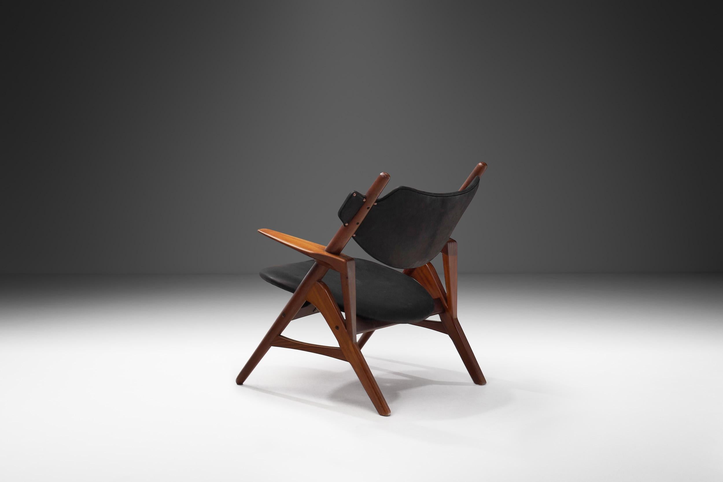 Sculptural Danish Mid-Century Modern Chair, Denmark ca 1960s In Good Condition For Sale In Utrecht, NL
