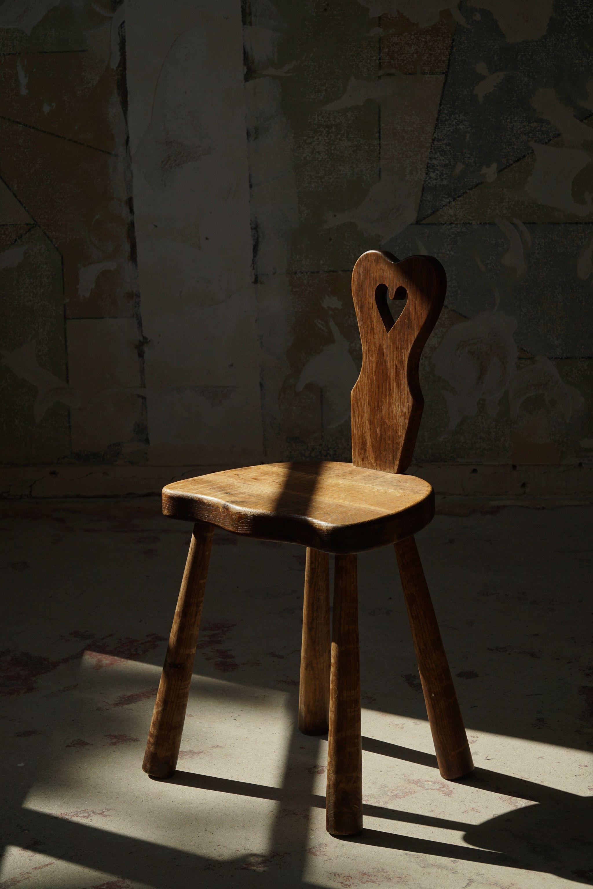 Sculptural Danish Heart Chair in Solid Oak, Early 20th Century 5