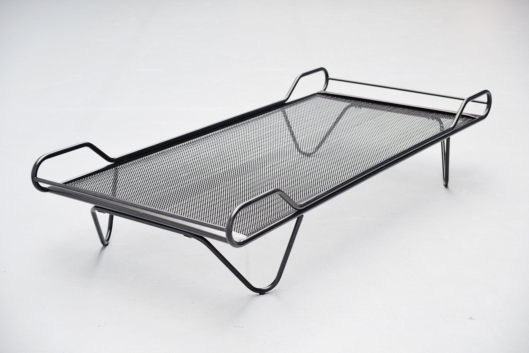 Mid-Century Modern Sculptural Daybed Jacques Hitier Style, France, 1950