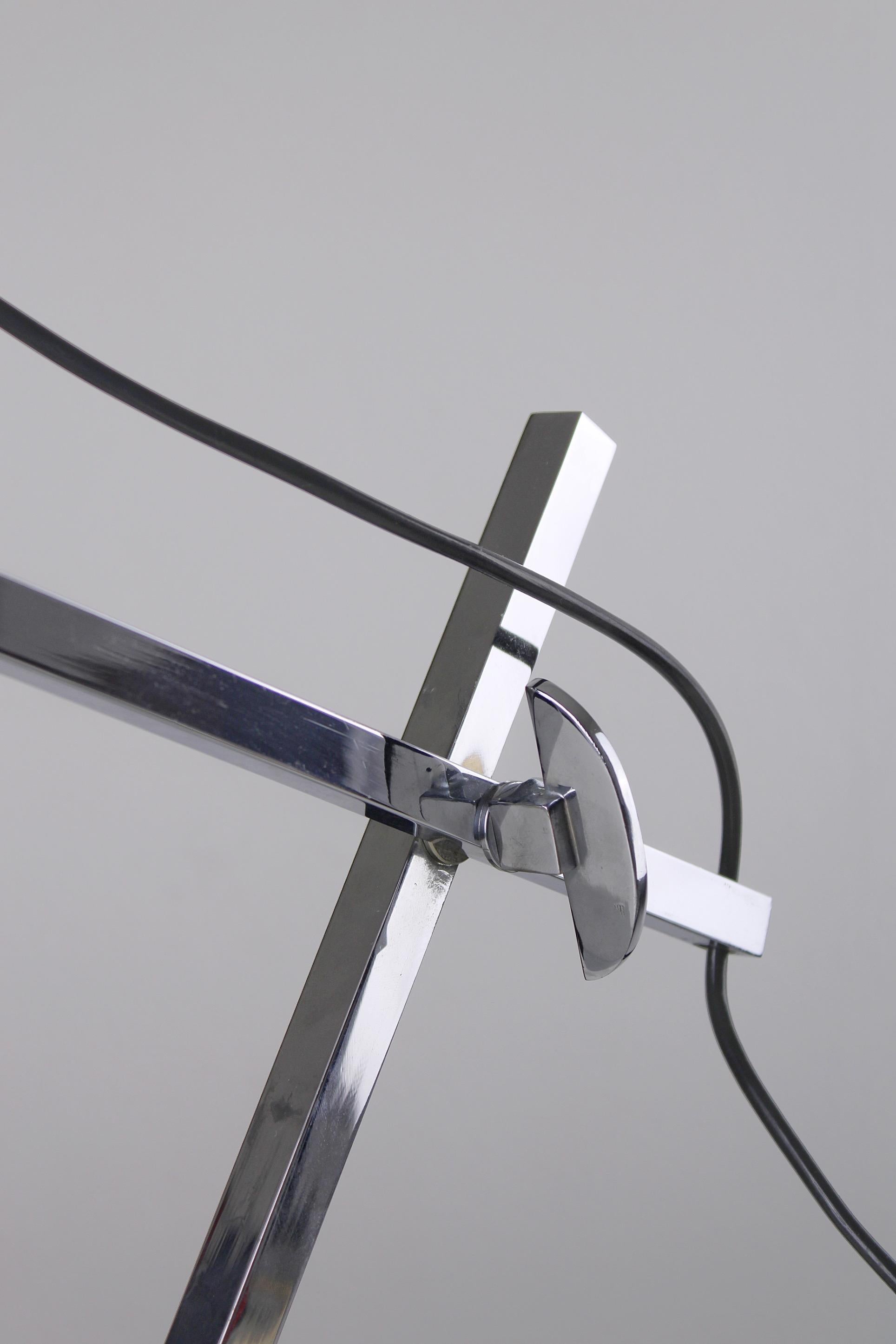 Aluminum Sculptural desk lamp by Studio Caspro for F.A.P.E Milano, 1970s For Sale