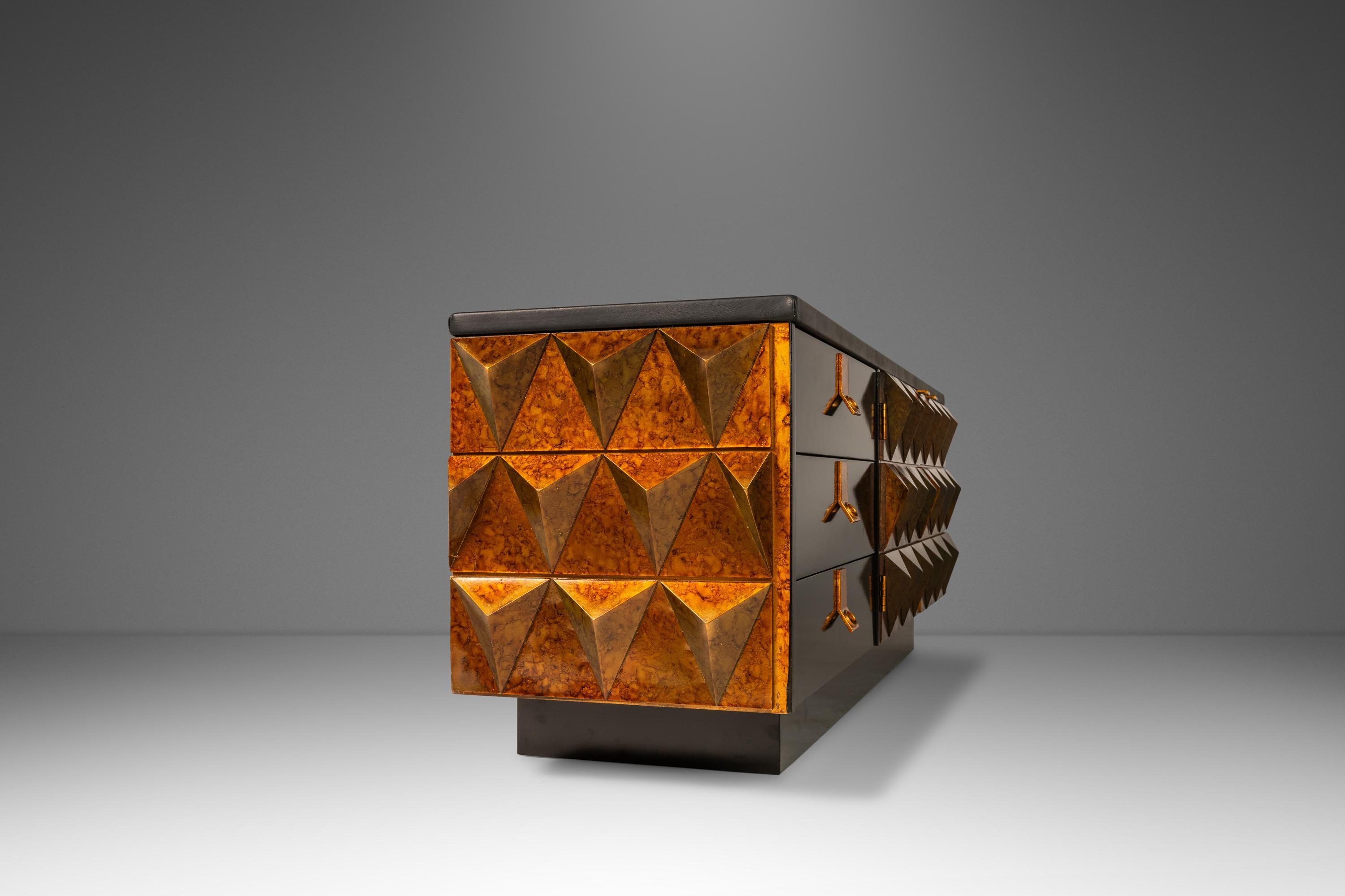 Sculptural Diamond Faced Credenza / Sideboard With Leather Top, Italy, c. 1970's For Sale 2