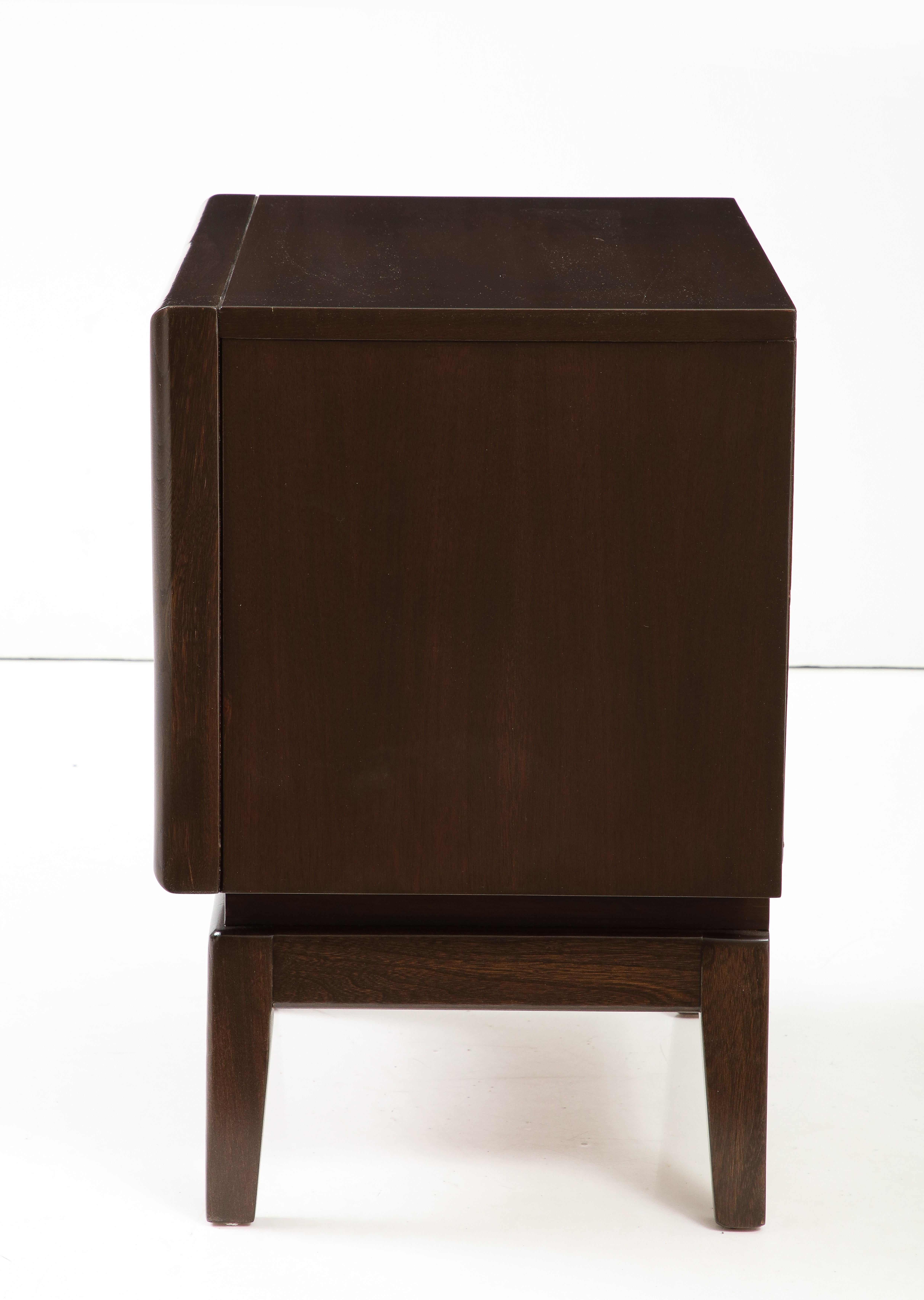 Sculptural Diamond Front Walnut Nightstands In Good Condition For Sale In New York, NY