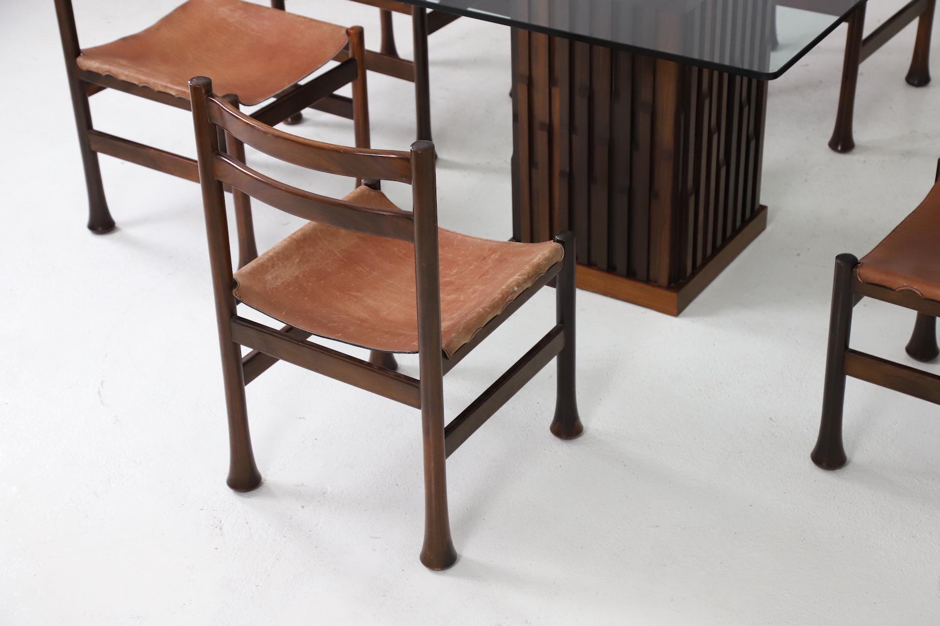 Mid-Century Modern Sculptural Dining Set by Luciano Frigerio in Leather and Mahogany, Italy 1970s For Sale