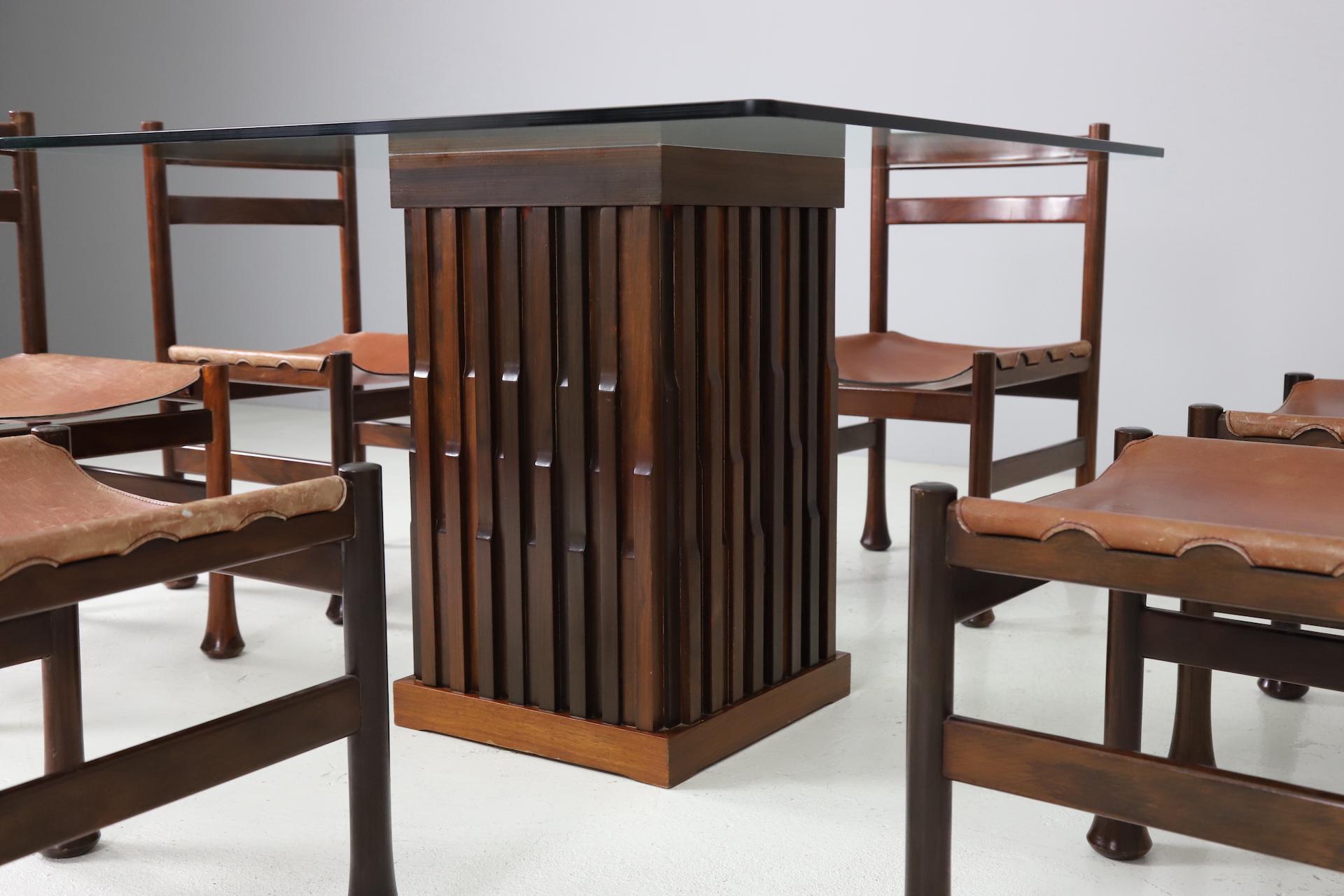 Late 20th Century Sculptural Dining Set by Luciano Frigerio in Leather and Mahogany, Italy 1970s For Sale
