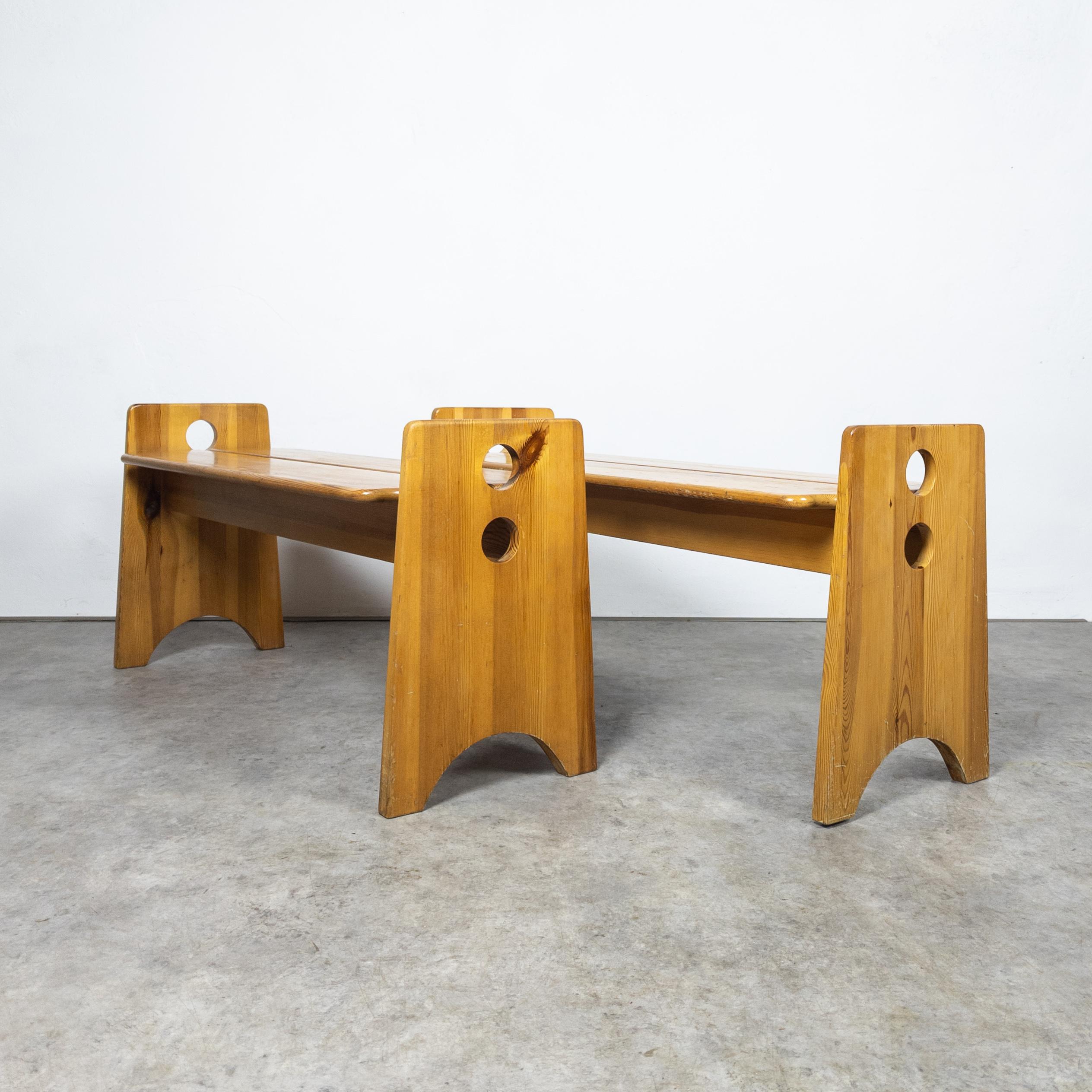 Skulpturales Esszimmer-Set aus Kiefernholz von Gilbert Marklund für Furusnickarn AB, 1970er Jahre (Ende des 20. Jahrhunderts) im Angebot