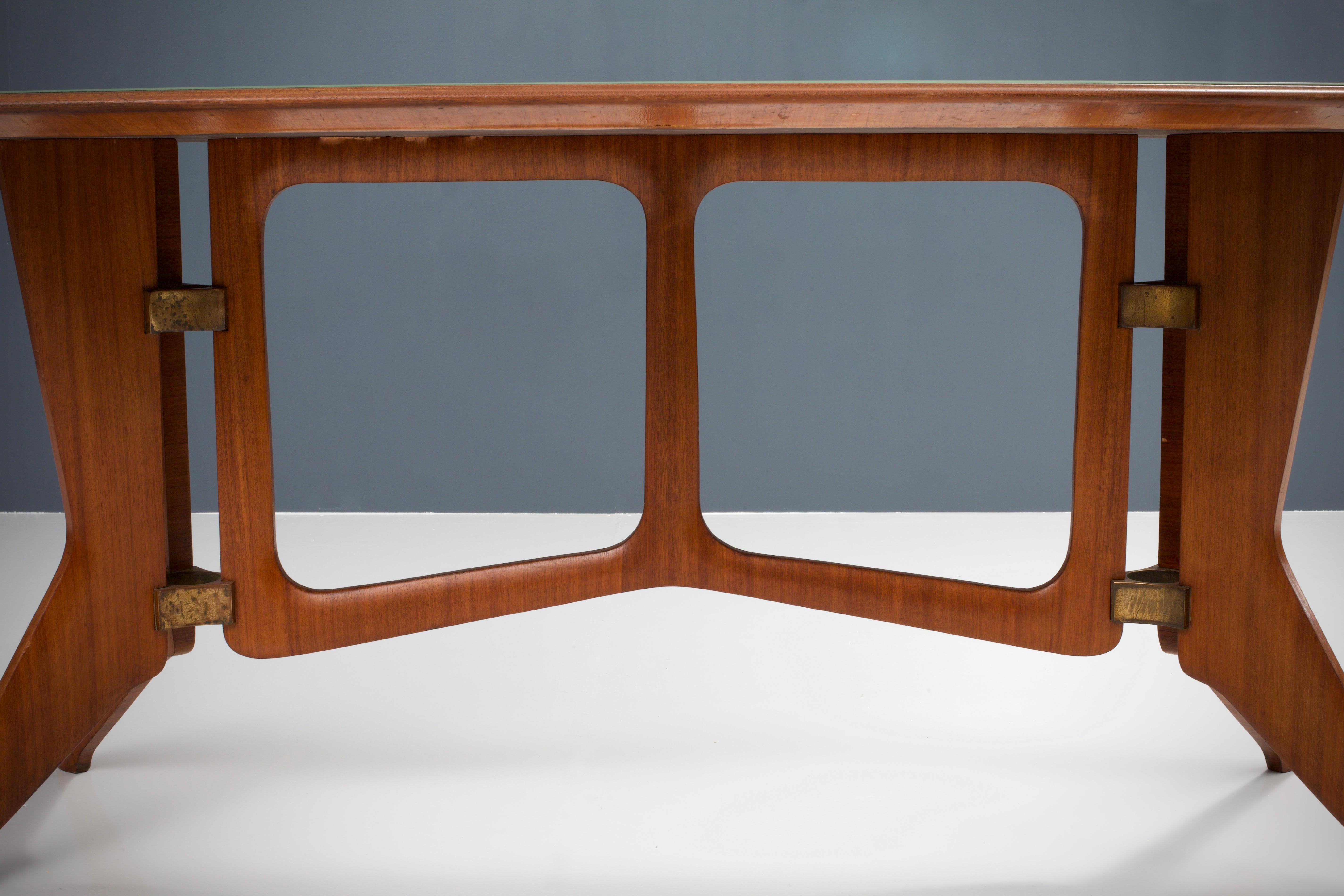 Table à manger sculpturale d'Ariberto Colombo, Italie, années 1950 en vente 3