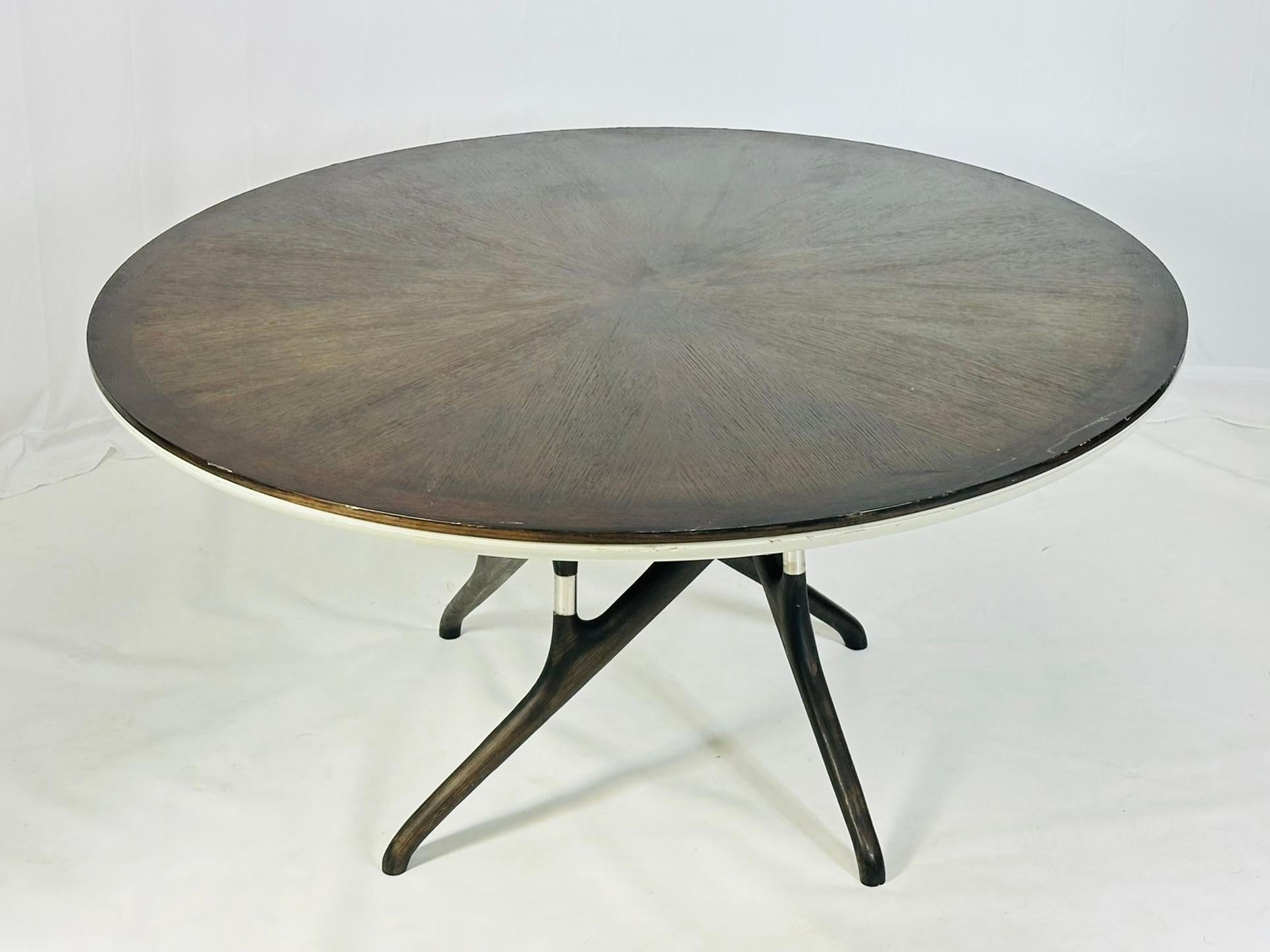 Moderne Table de salle à manger sculpturale en chêne gris en vente