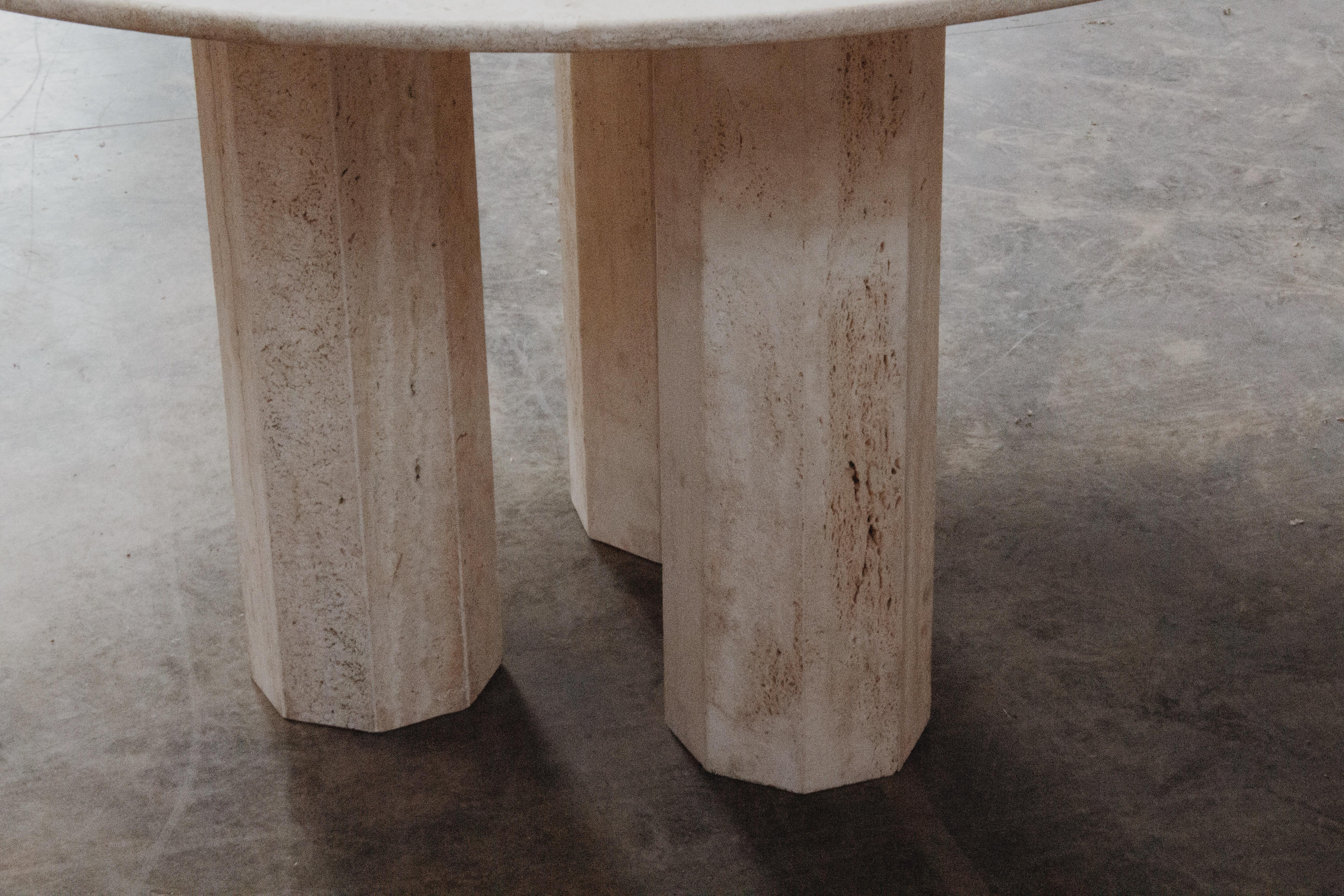 Italian Sculptural Dining Table in Travertine, Italy, 1975
