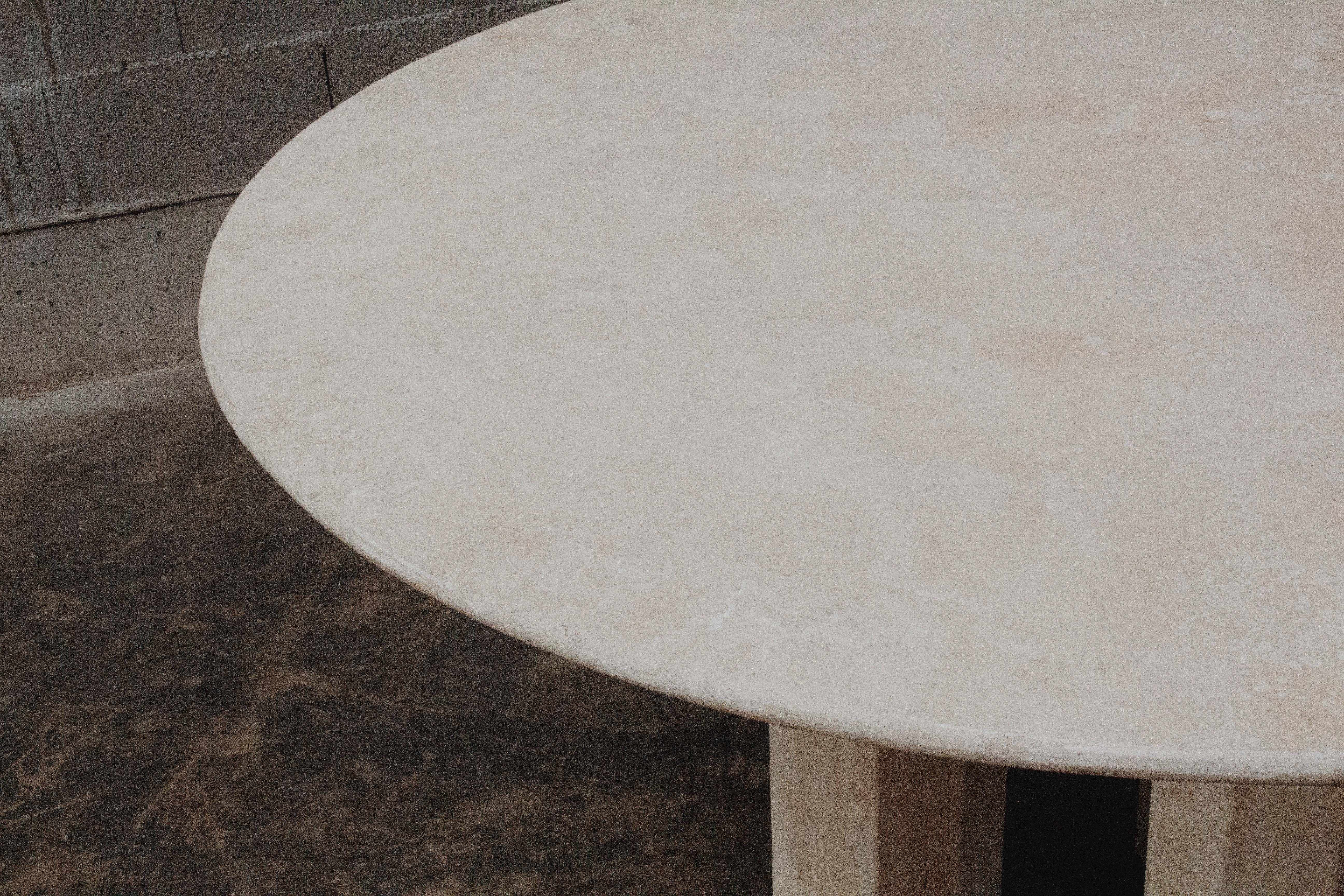 Sculptural Dining Table in Travertine, Italy, 1975 3